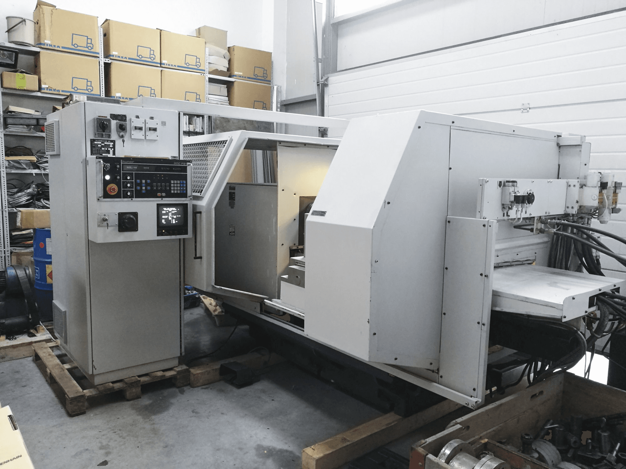 Masinavaade Gildemeister RNF 40/200 paremalt