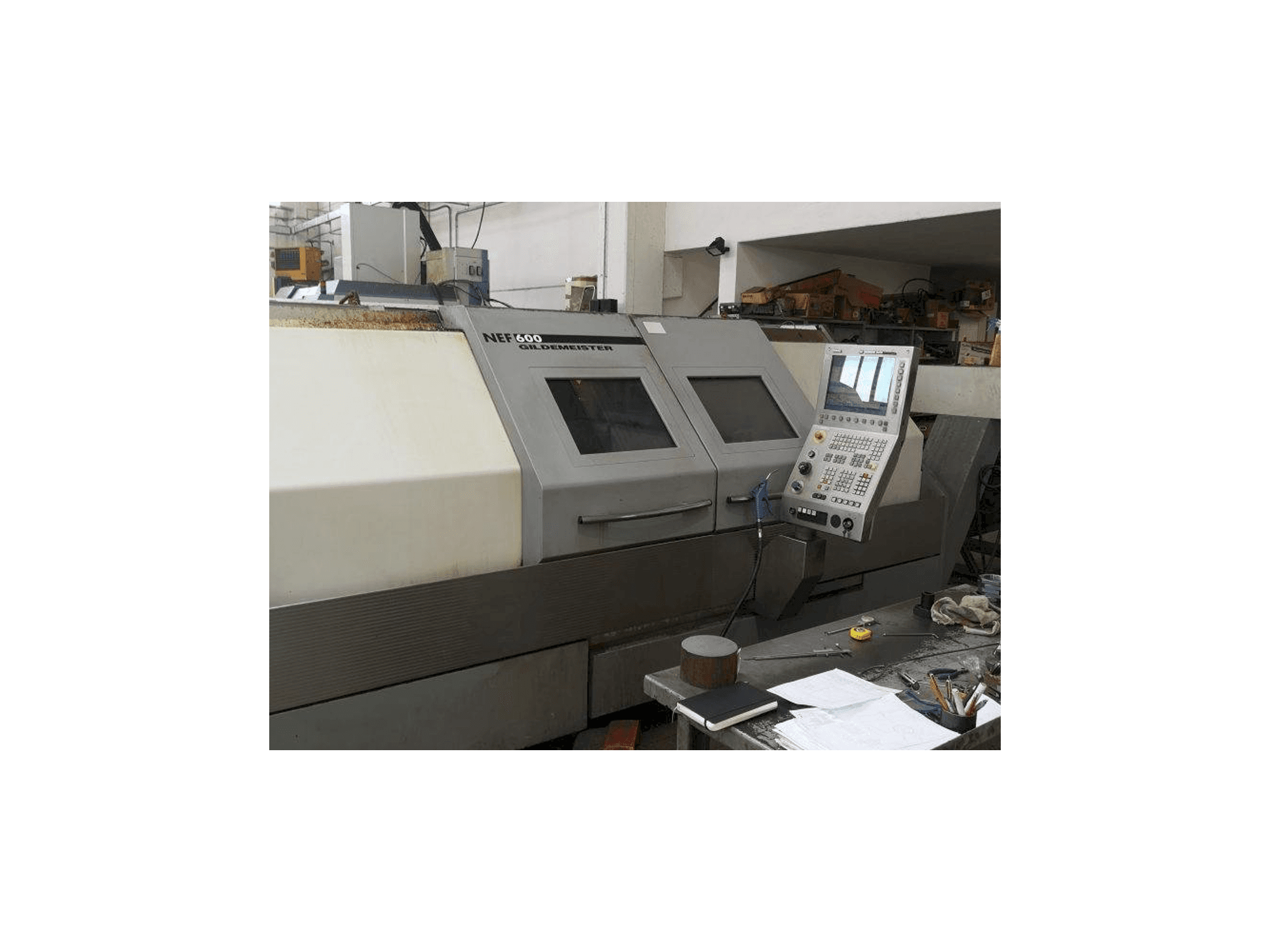 Masina Gildemeister NEF 600 eestvaade