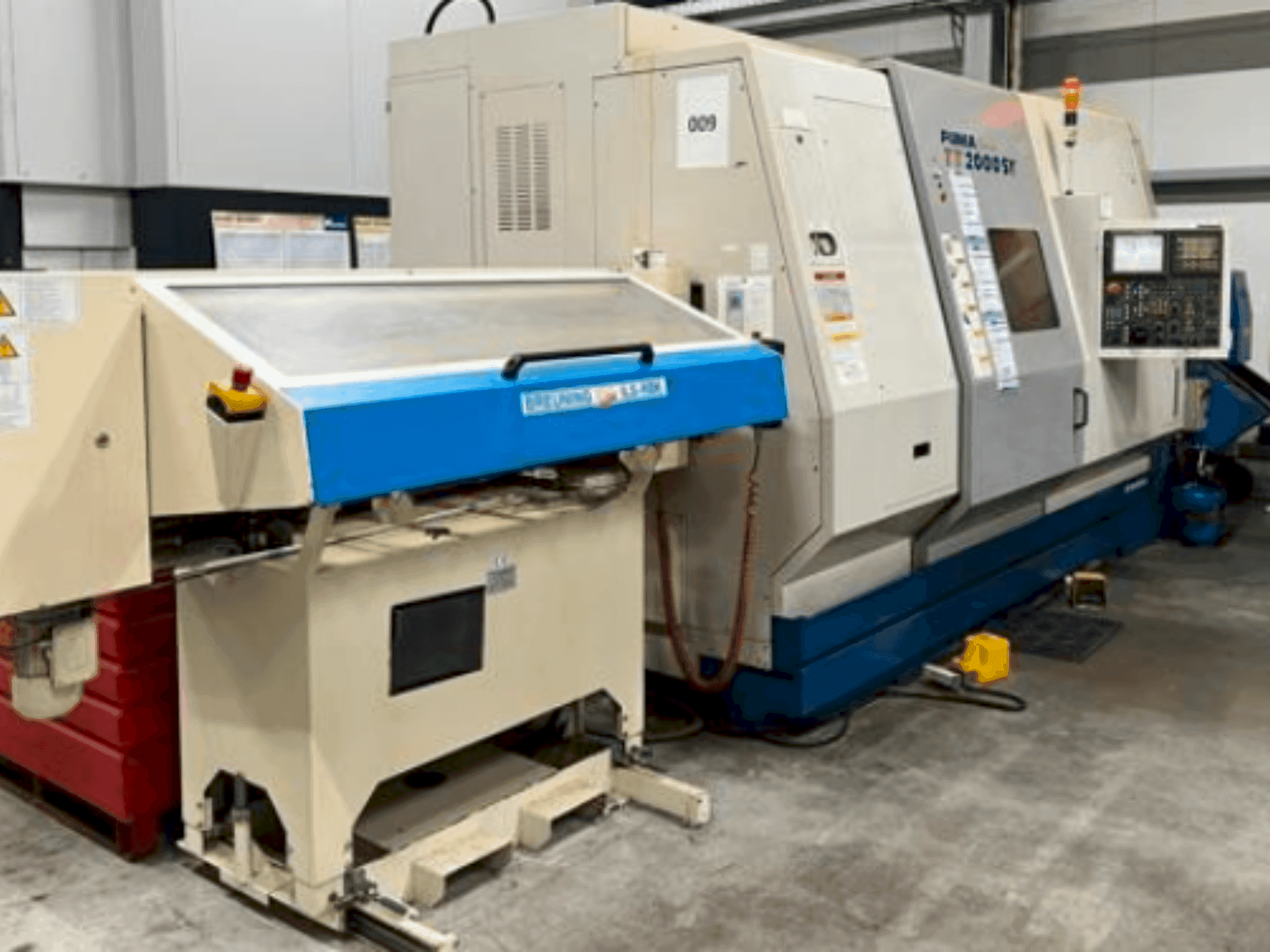 Masina DAEWOO PUMA TT 2000 SY eestvaade