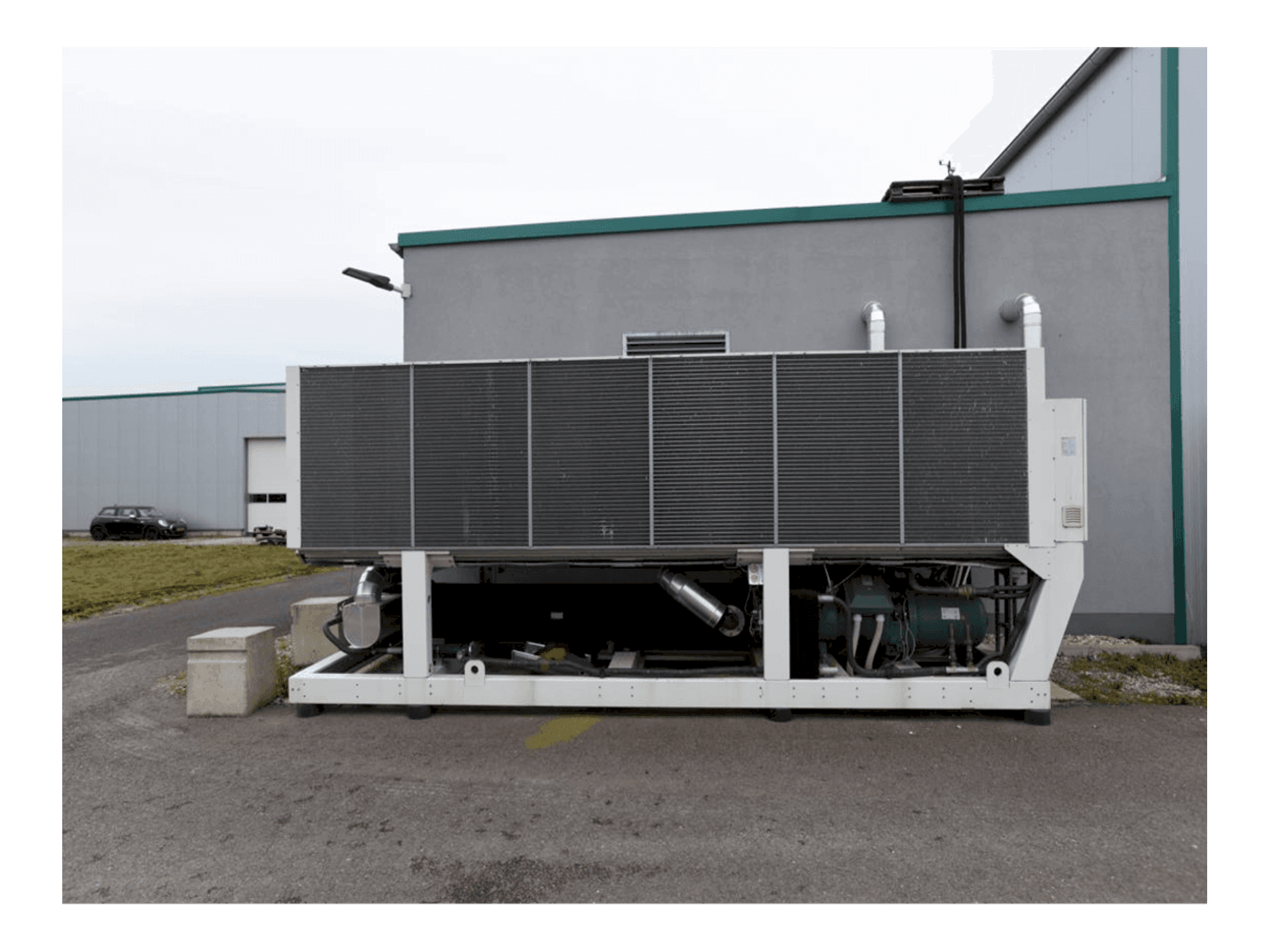 Masina Mitsubishi Electric Glider Evo CLA 660 eestvaade