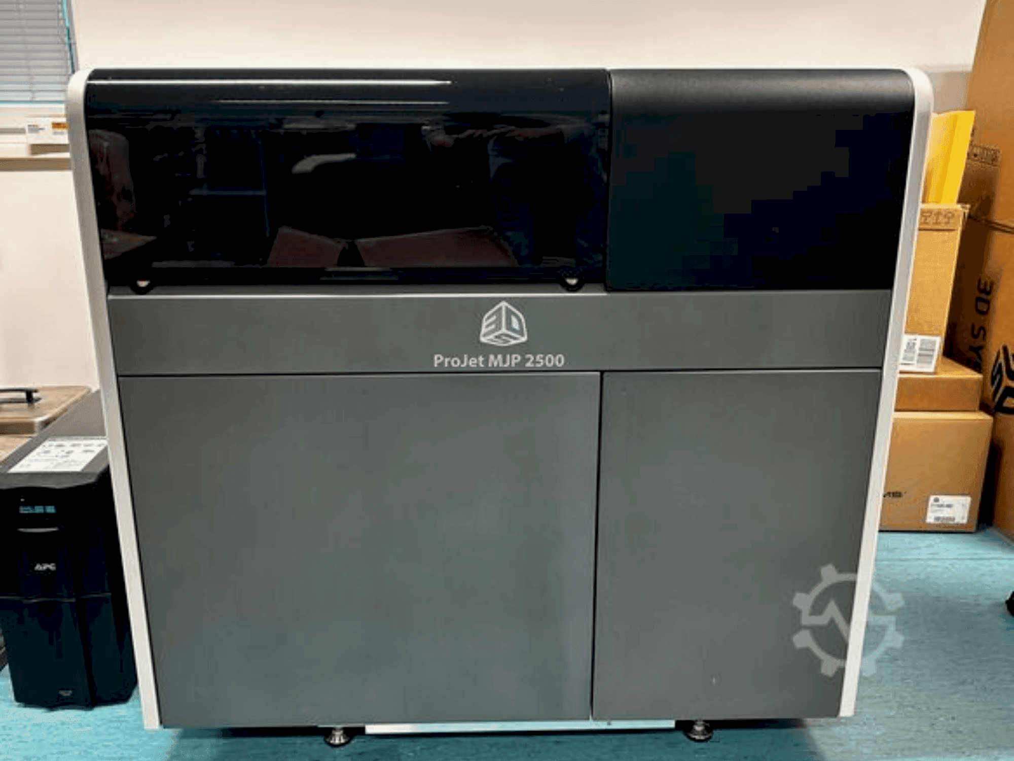 Masina 3DSYSTEMS projet 2500 plus eestvaade