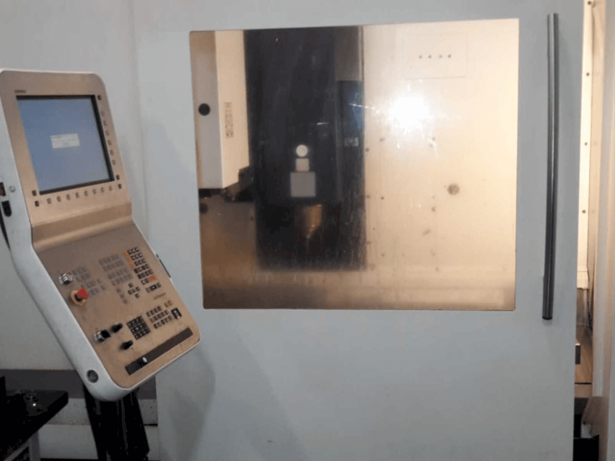 Masina DMG DMC 1035 V ECO eestvaade