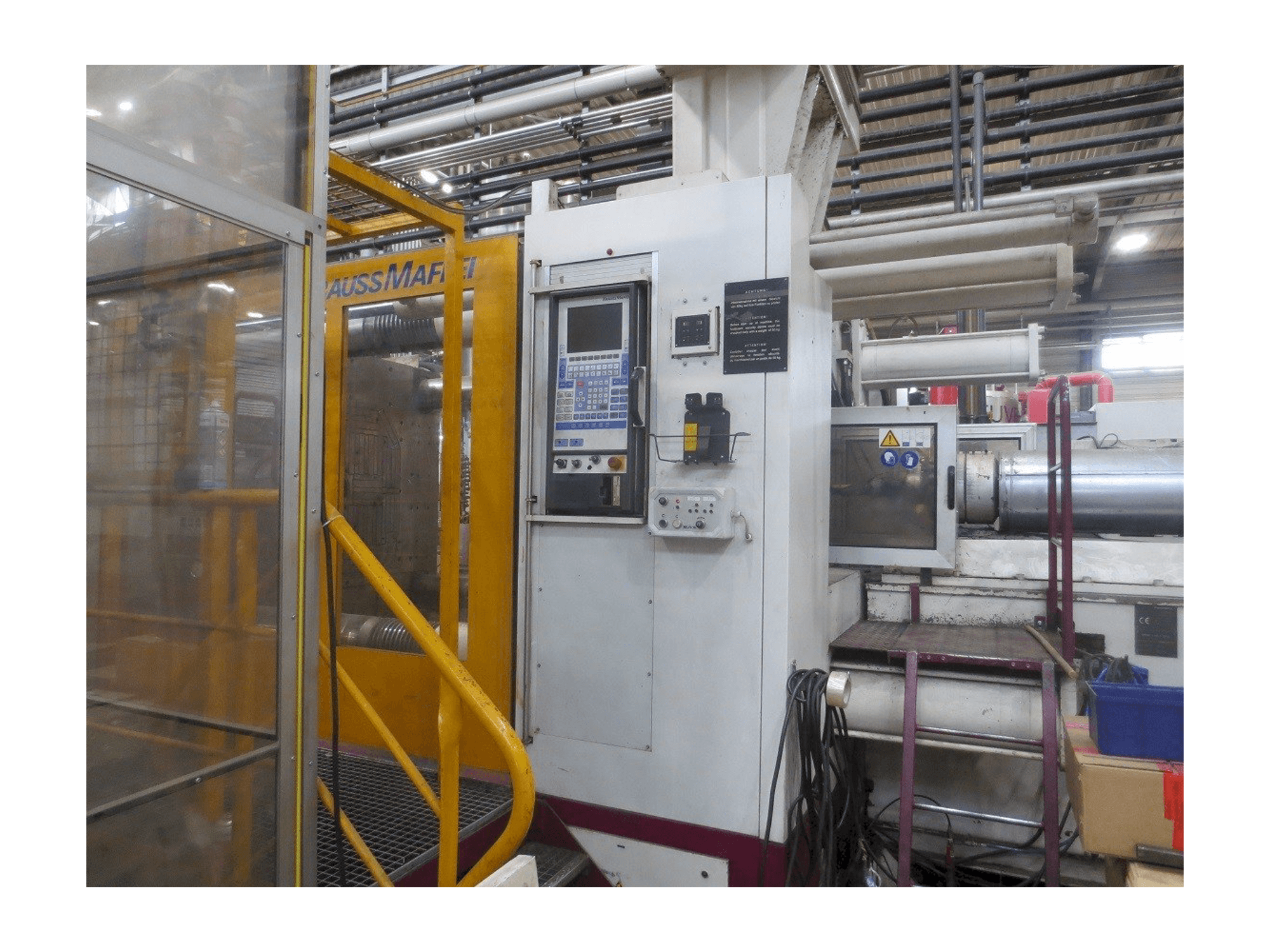 Masina Krauss Maffei 1600-14700 MC eestvaade