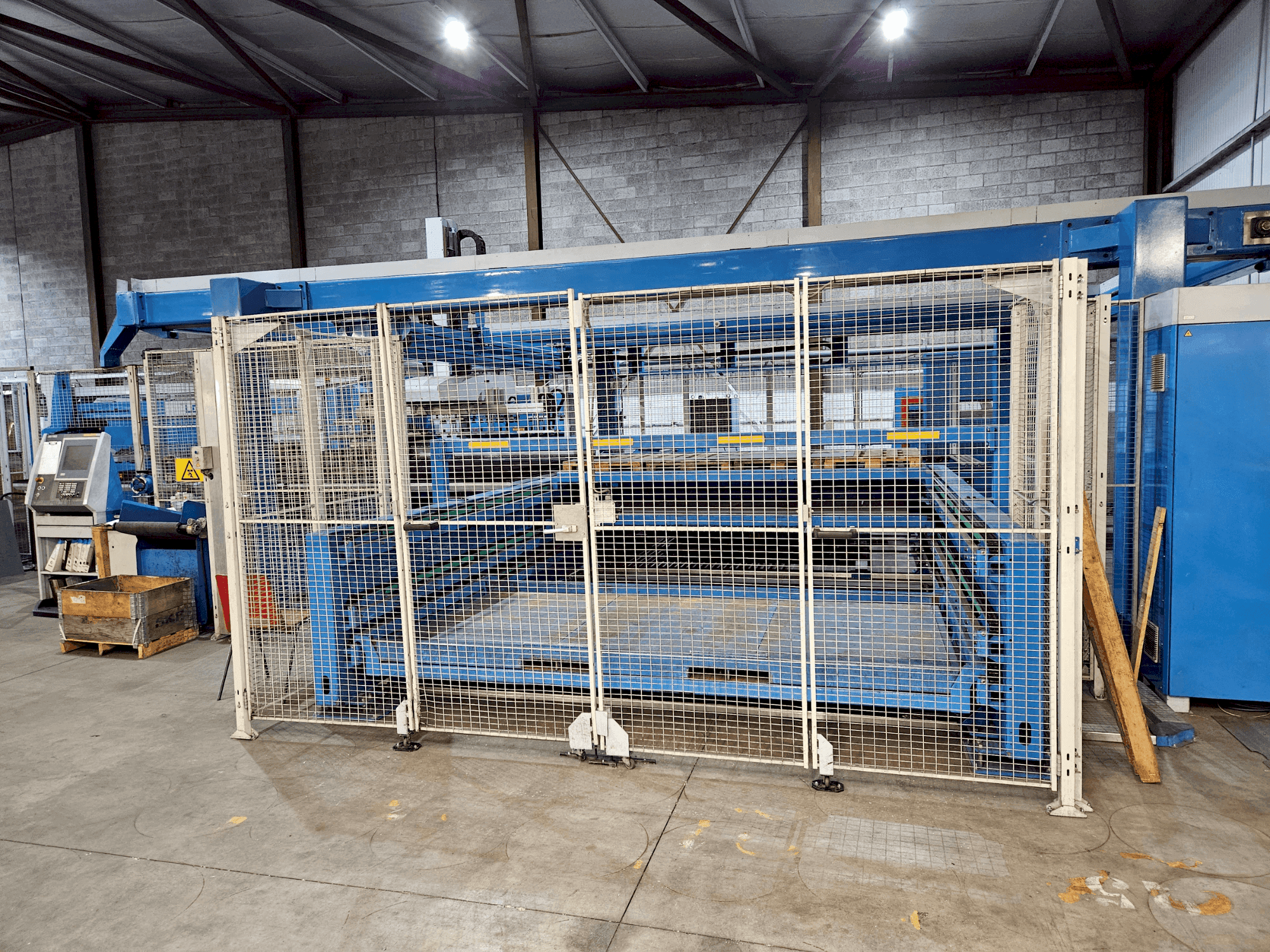 Masina Finn-Power LSR6/LC6 eestvaade