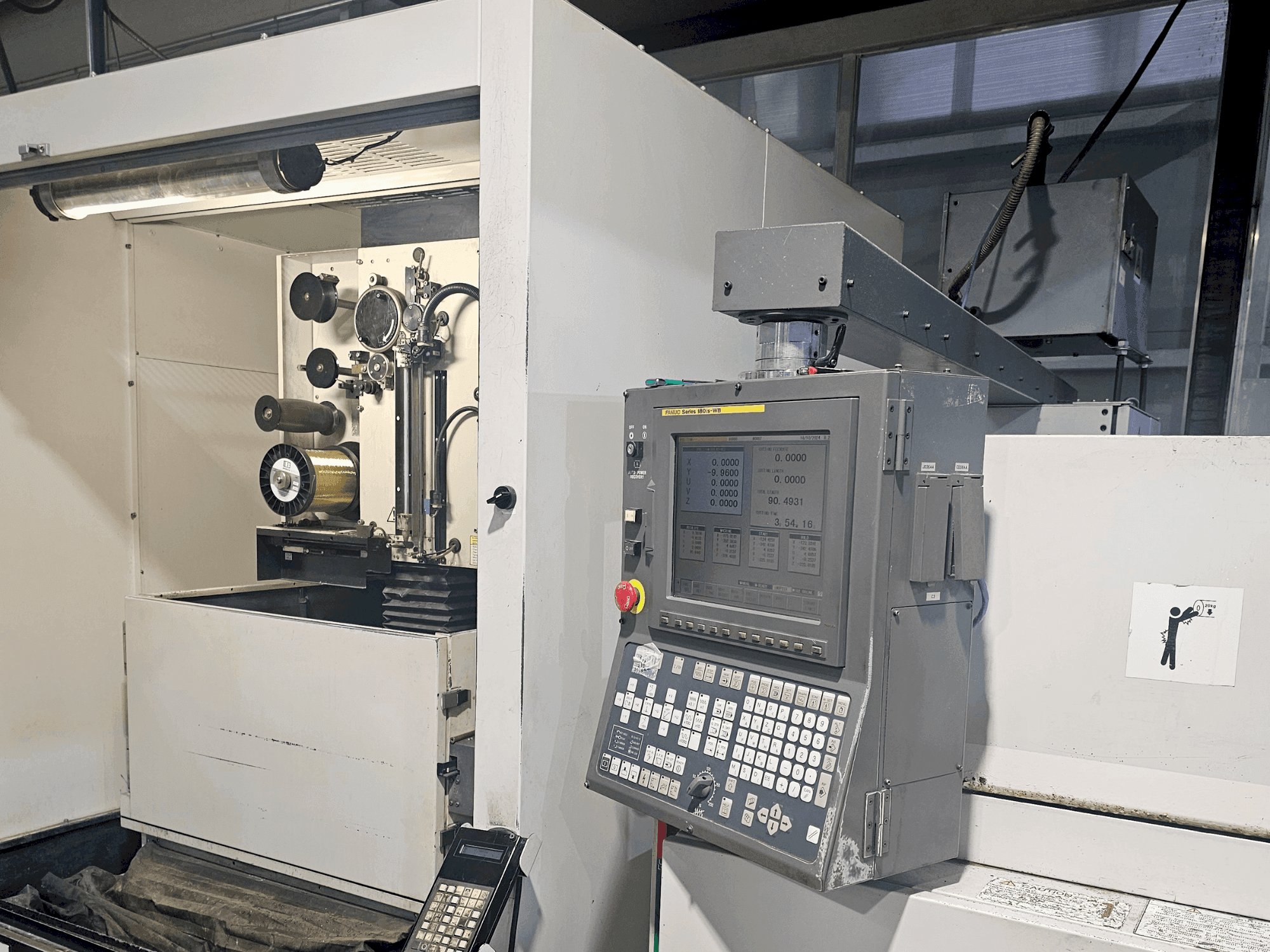 Masina FANUC alpha 1iC eestvaade