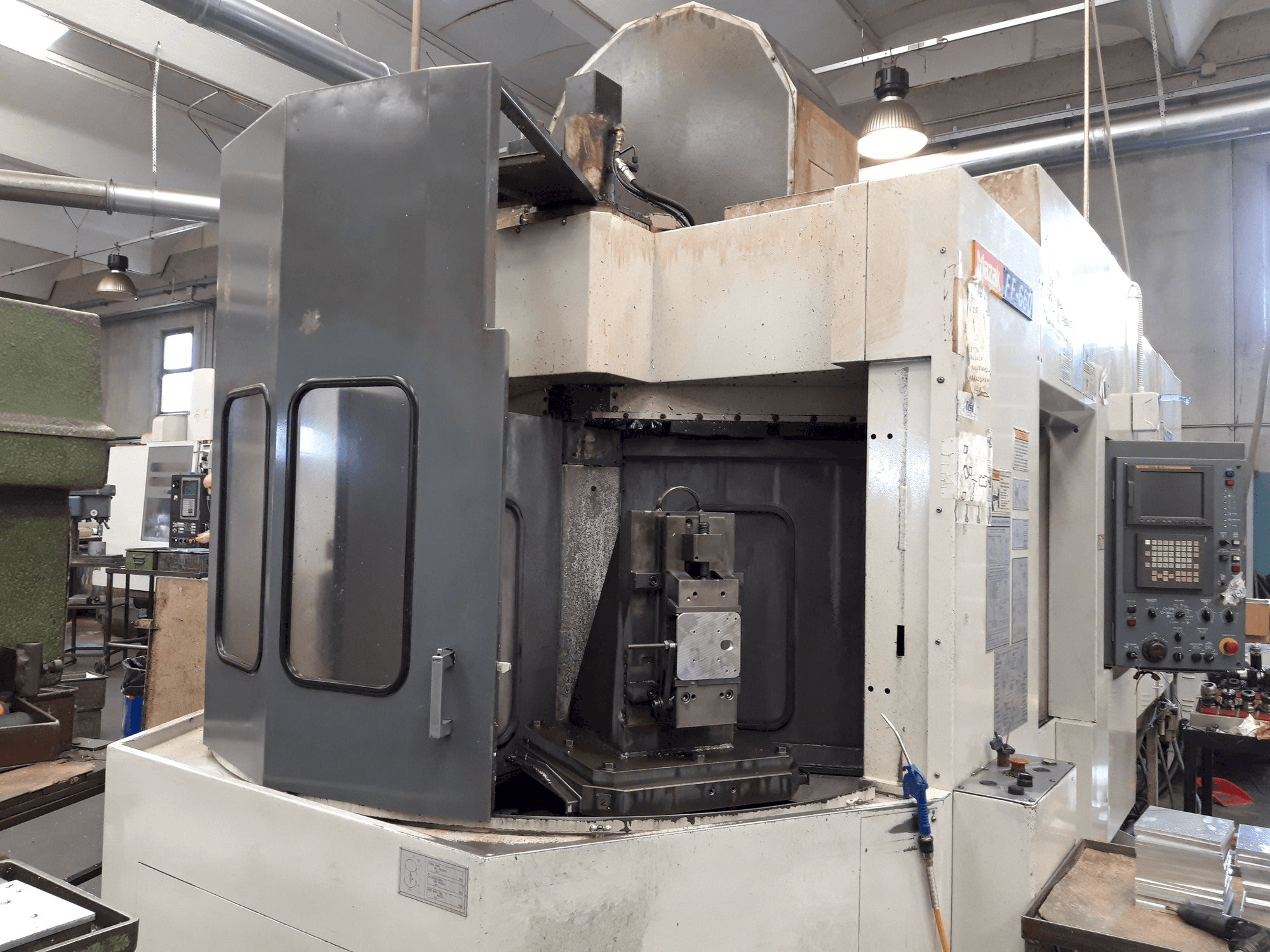 Masina Mazak FF-660 eestvaade