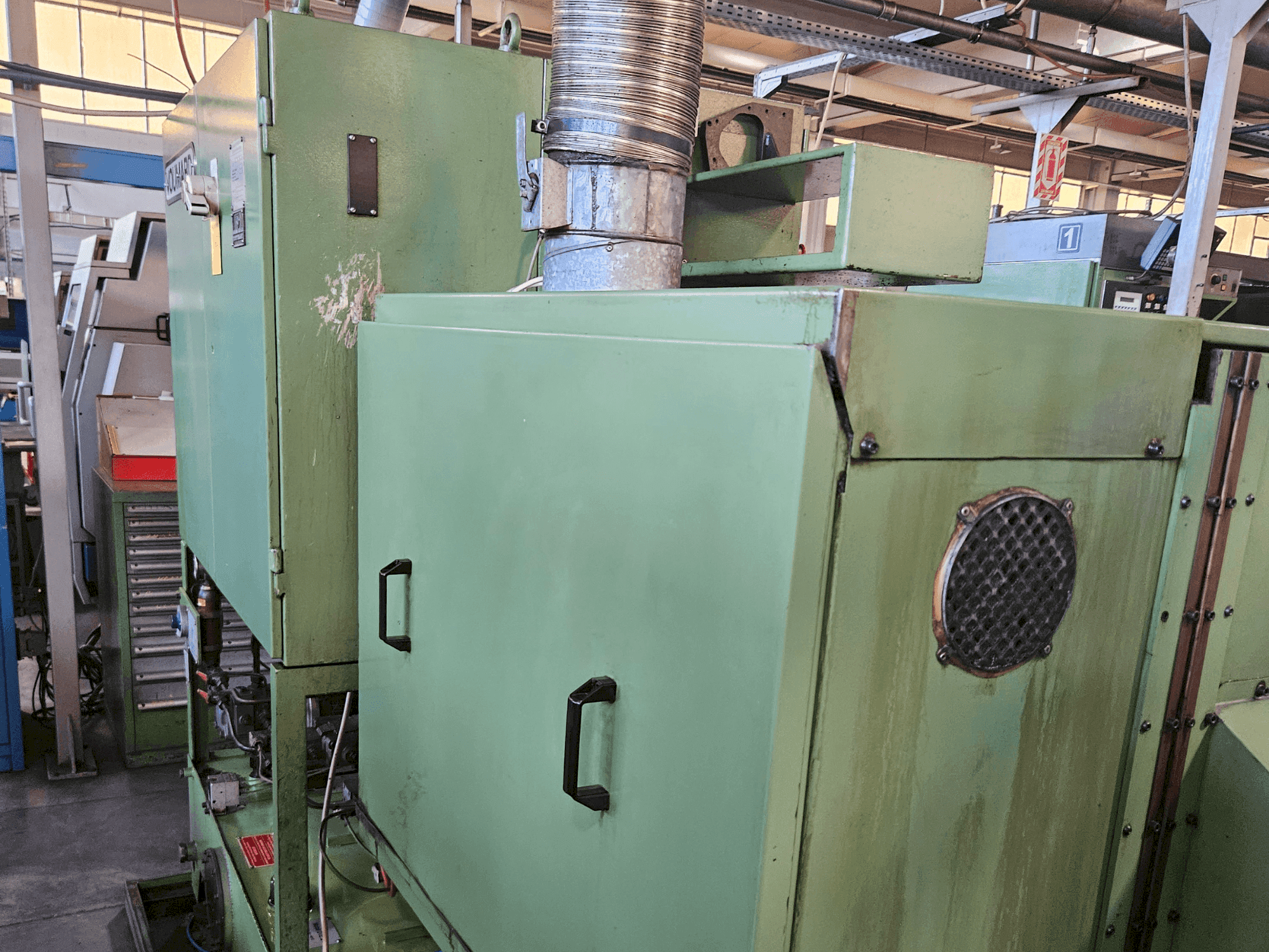 Masina VOUMARD 203 C 31 eestvaade