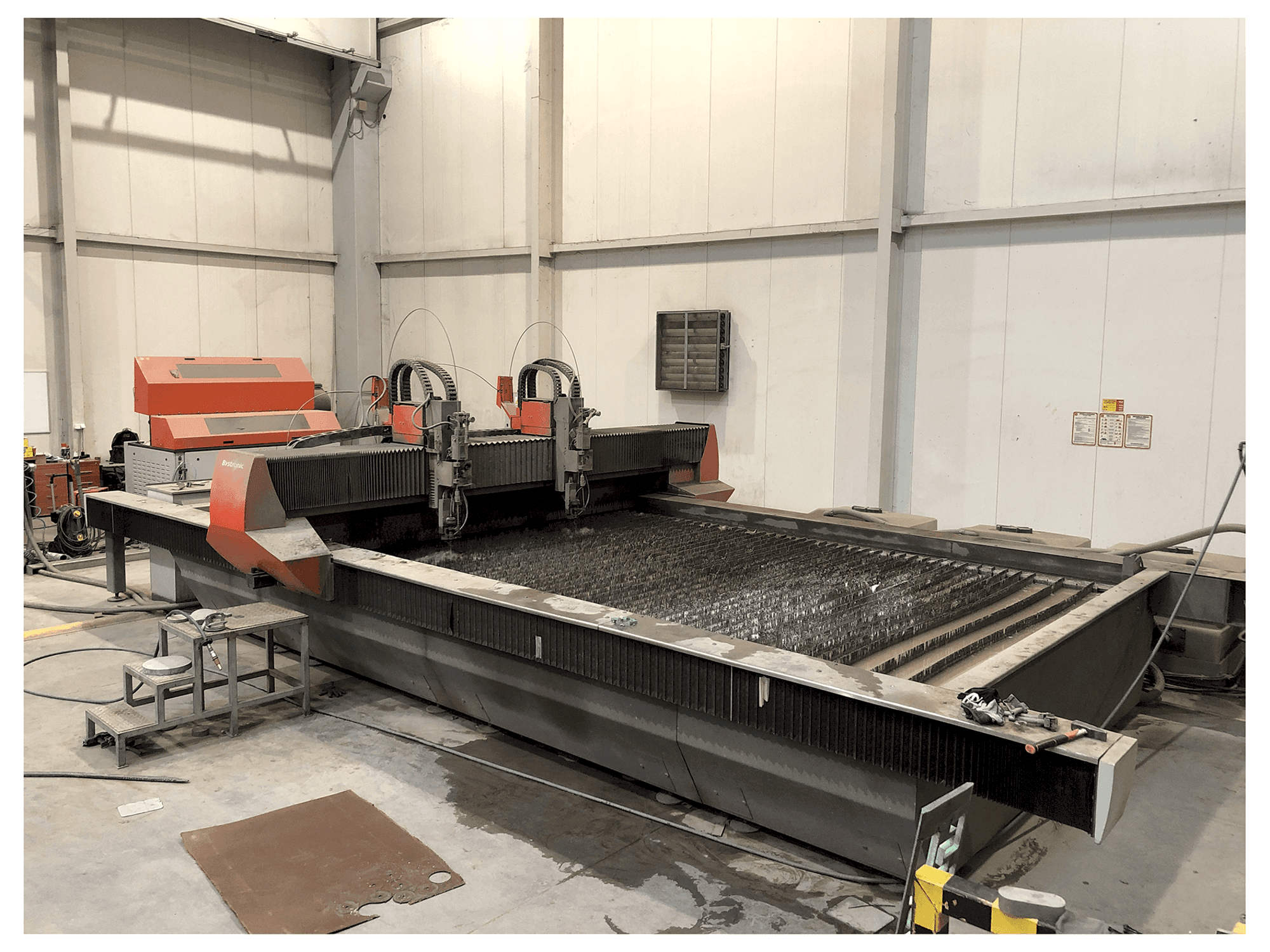 Masina Bystronic ByJet Flex 6030 eestvaade