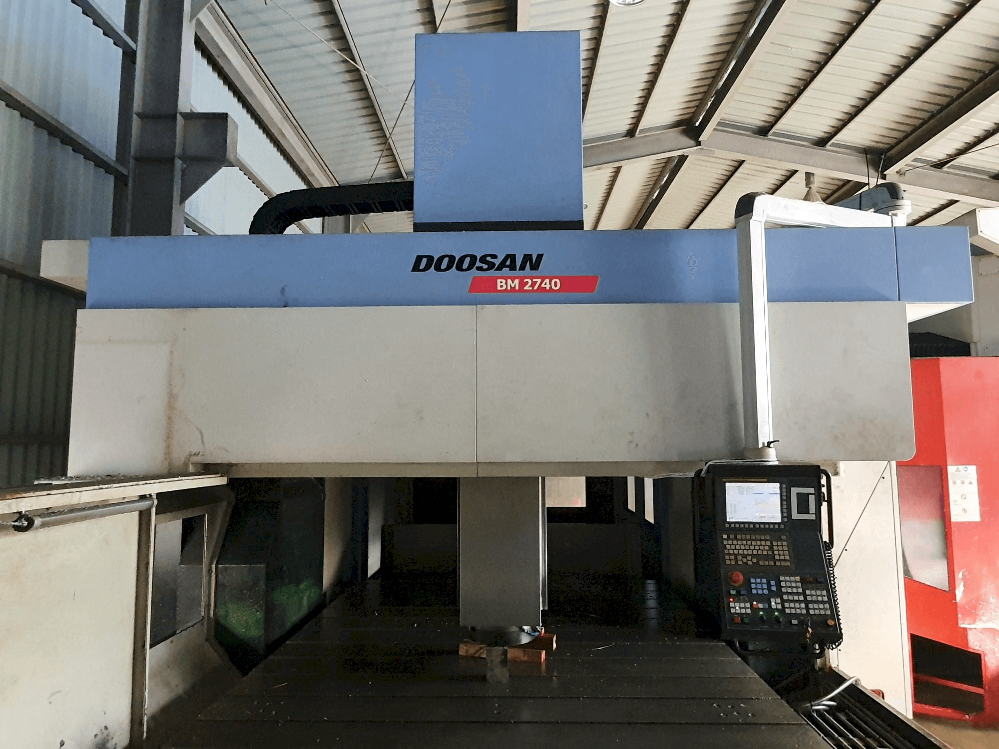 Masina Doosan BM2740 eestvaade