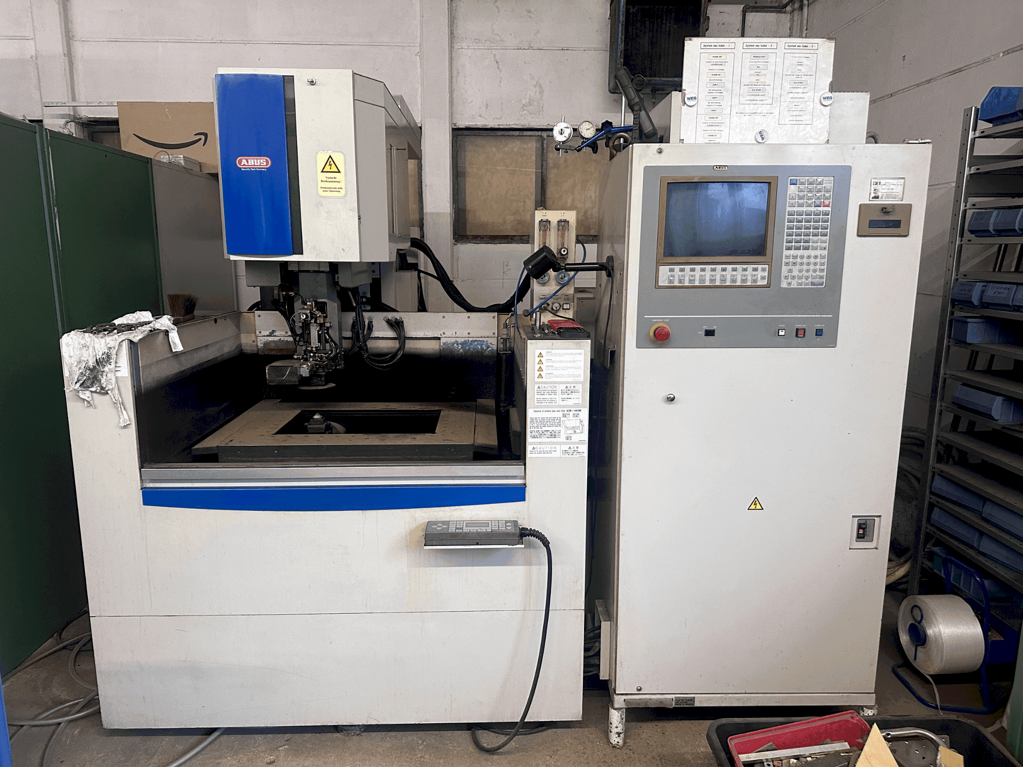 Masina Mitsubishi FX20K eestvaade