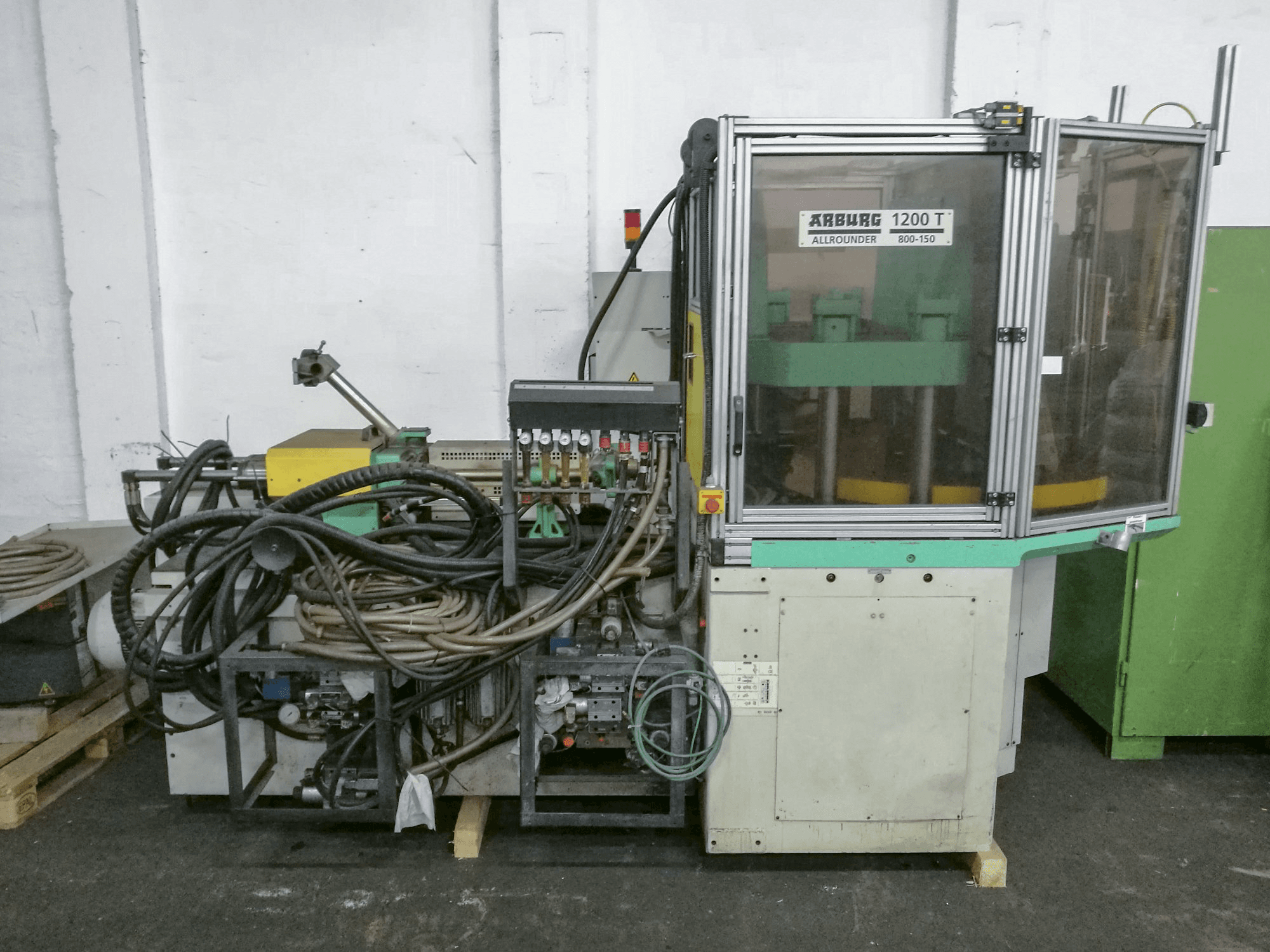 Masina Arburg 1200TS 800-150 eestvaade