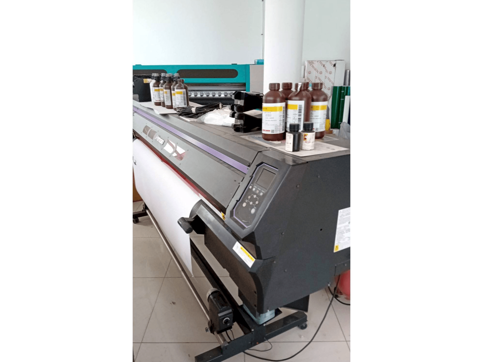 Masina MIMAKI ucjv300-160 eestvaade