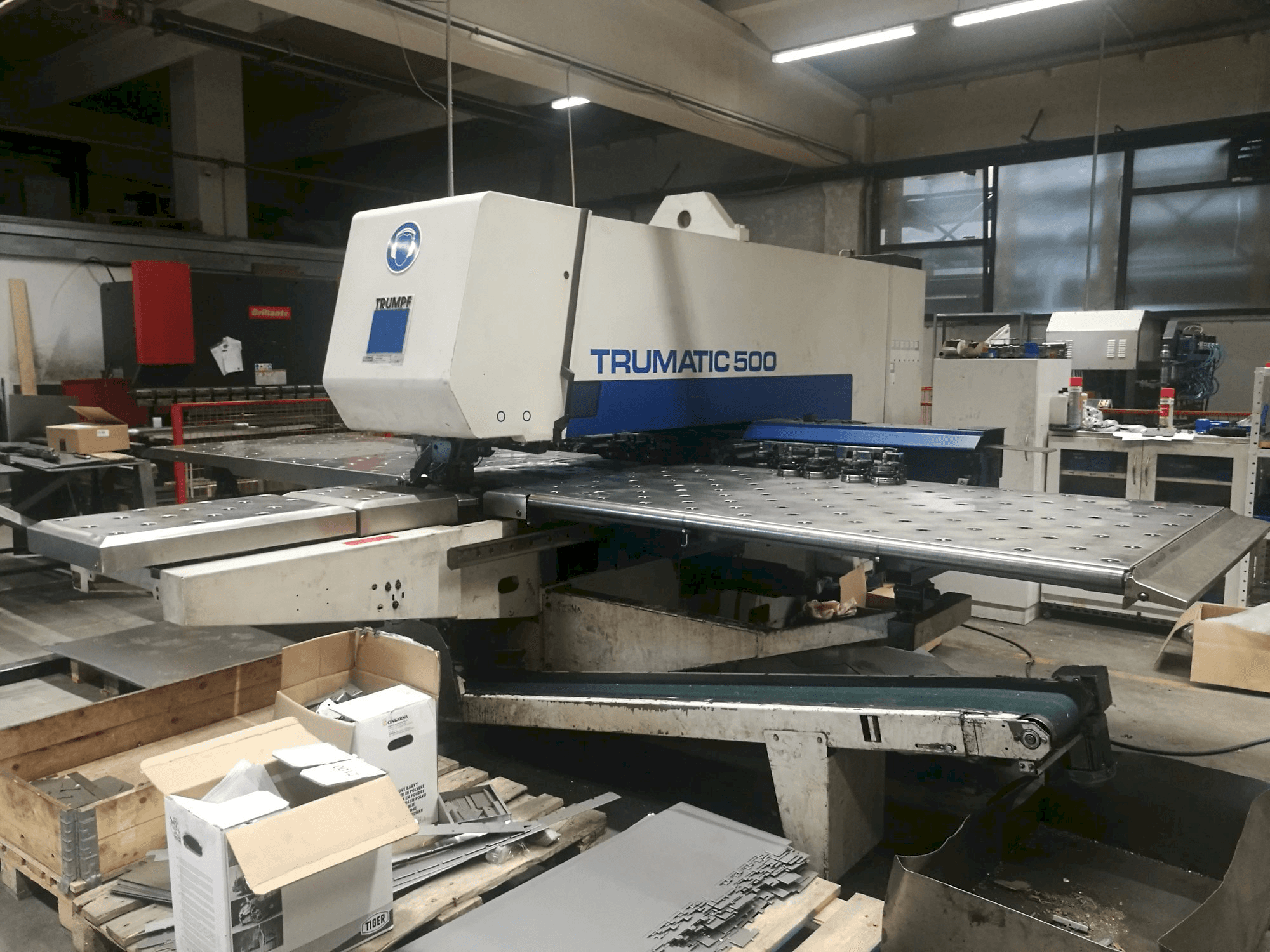 Masina Trumpf Trumatic 500 eestvaade