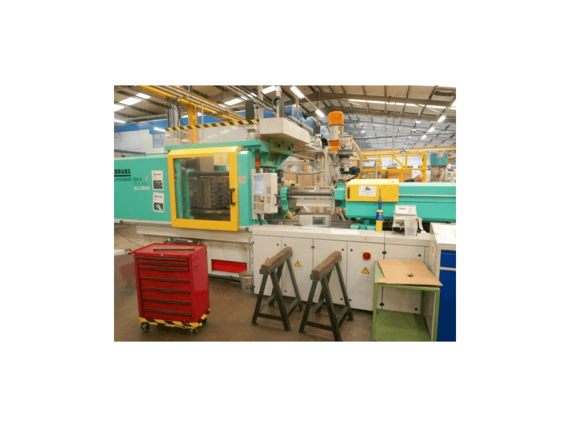 Masina Arburg Allrounder 520 A 1500-400 eestvaade