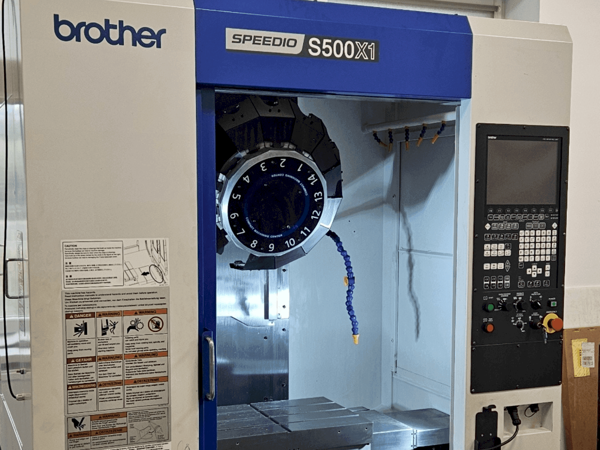 Masina Brother Speedio S500X1 eestvaade