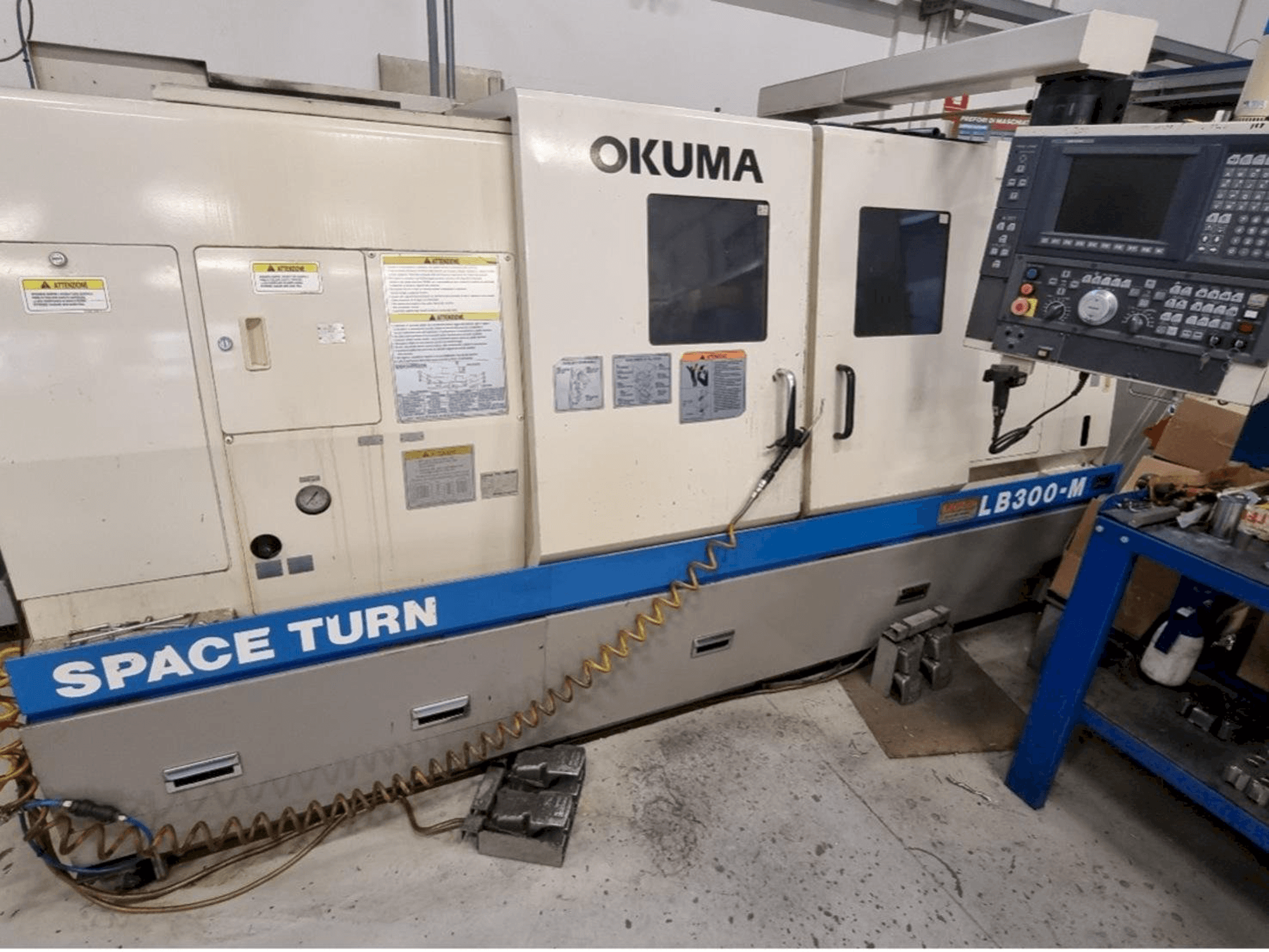 Masina Okuma LB 300M eestvaade