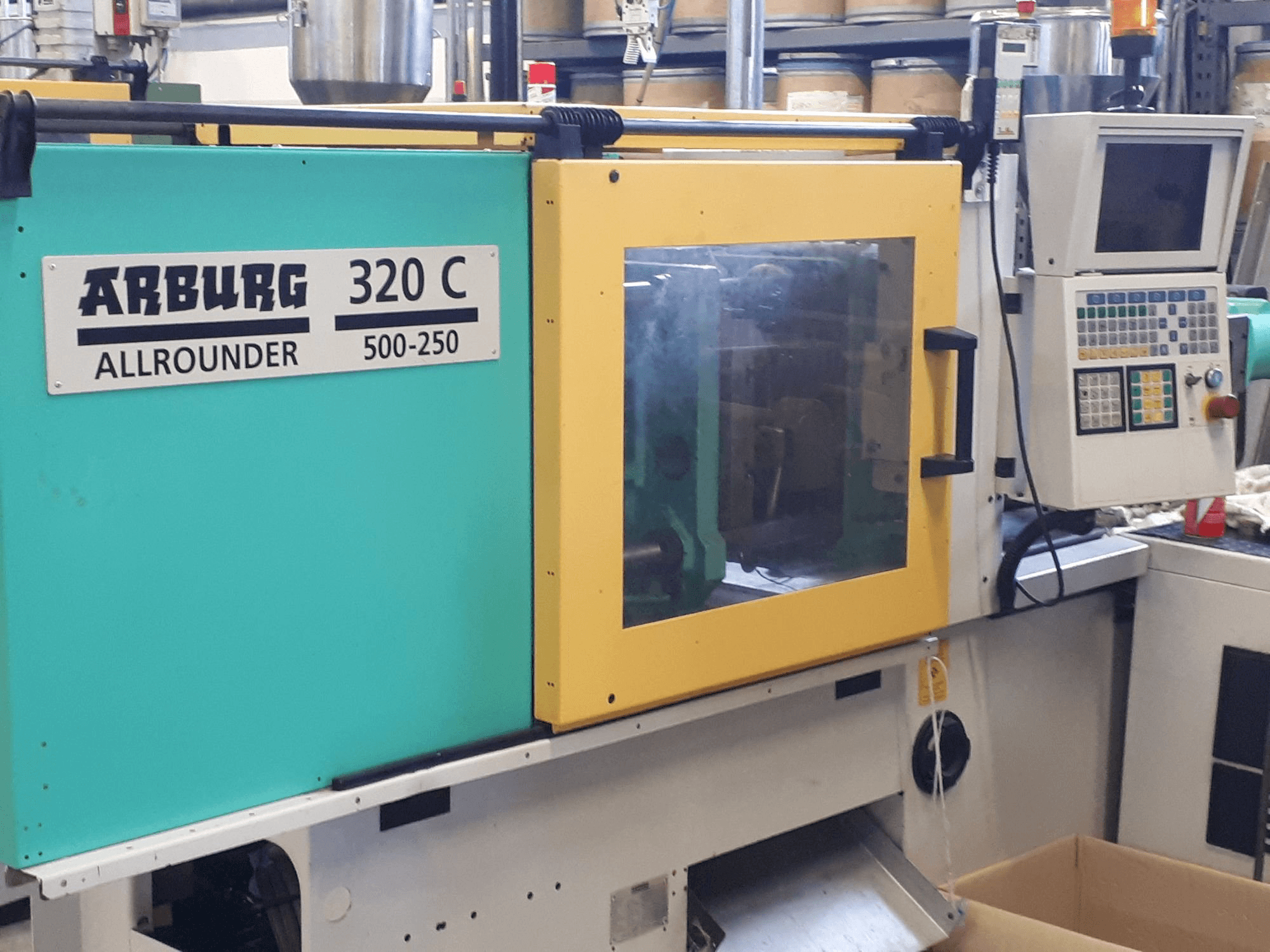 Masina Arburg 320c 500-250 eestvaade