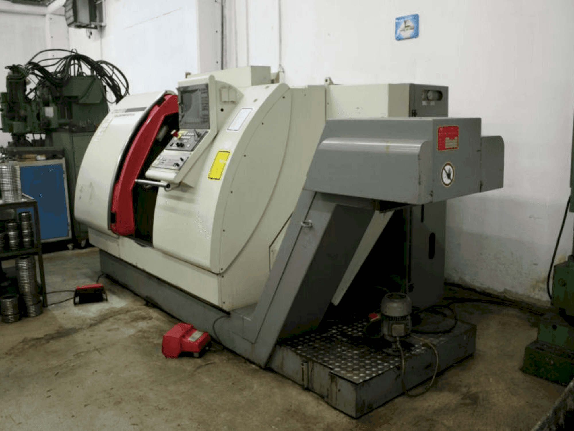 Masina Gildemeister CTX 400 E eestvaade