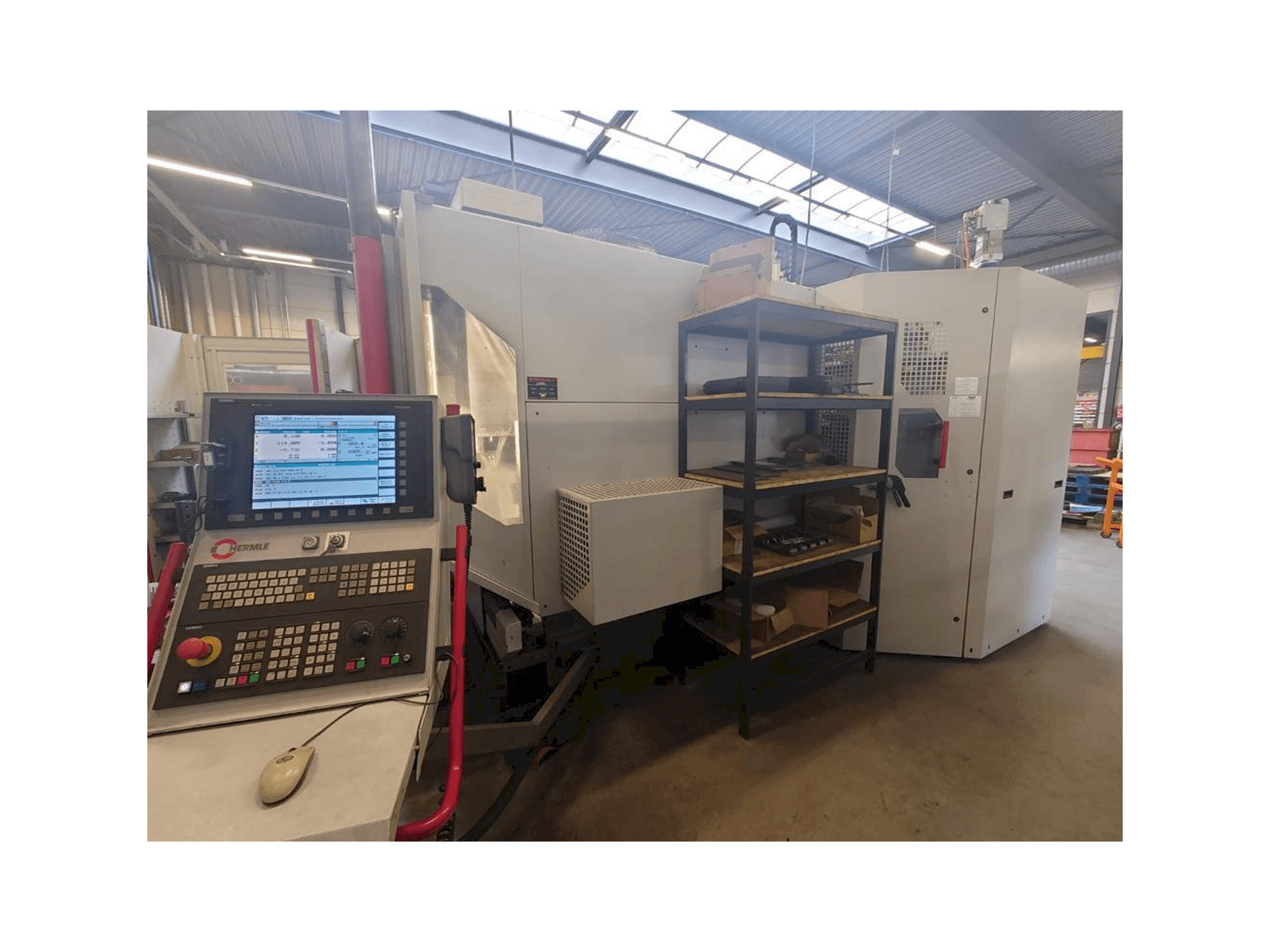 Masina HERMLE C40U eestvaade