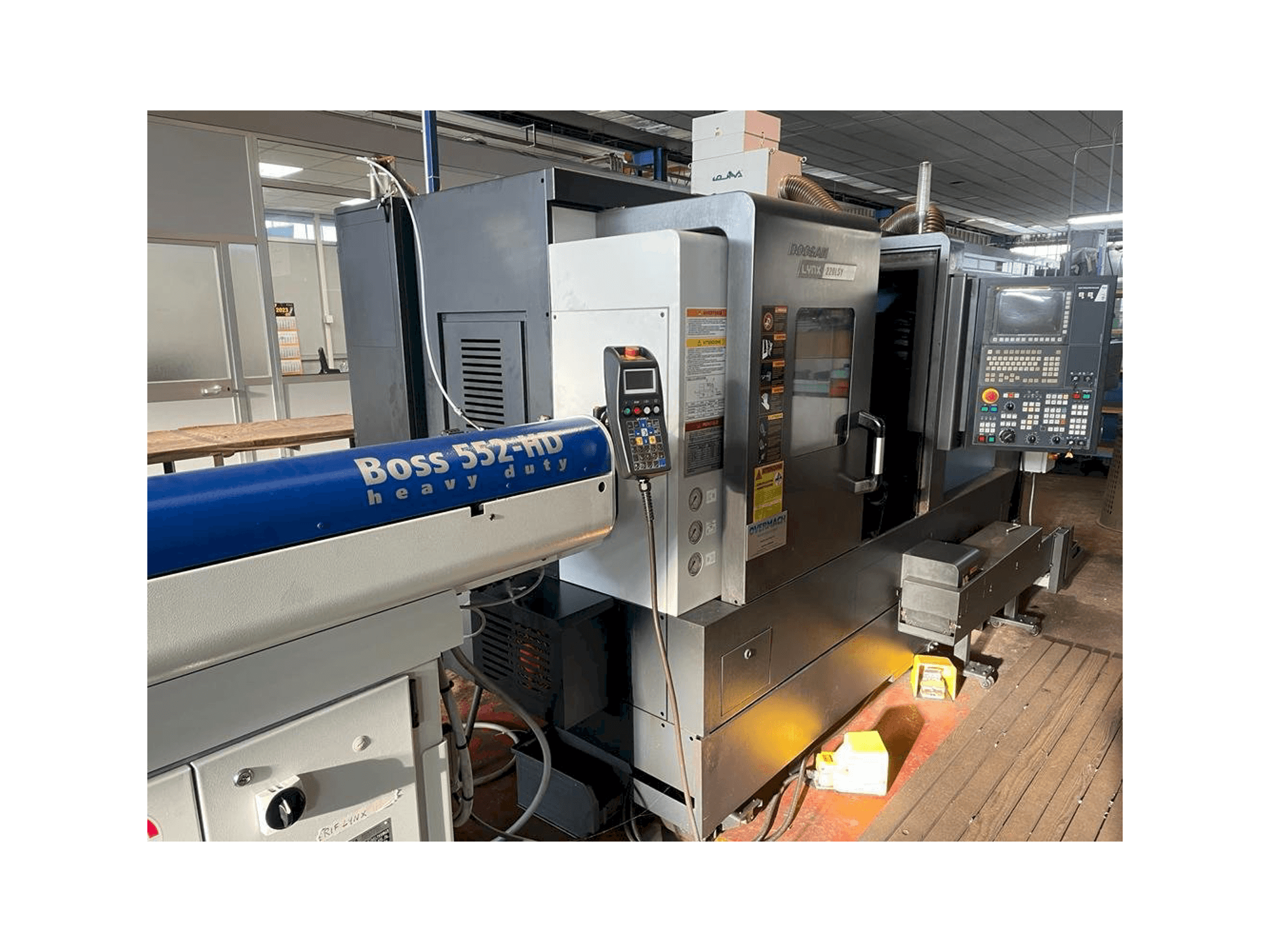 Masina Doosan LYNX 220LSY eestvaade