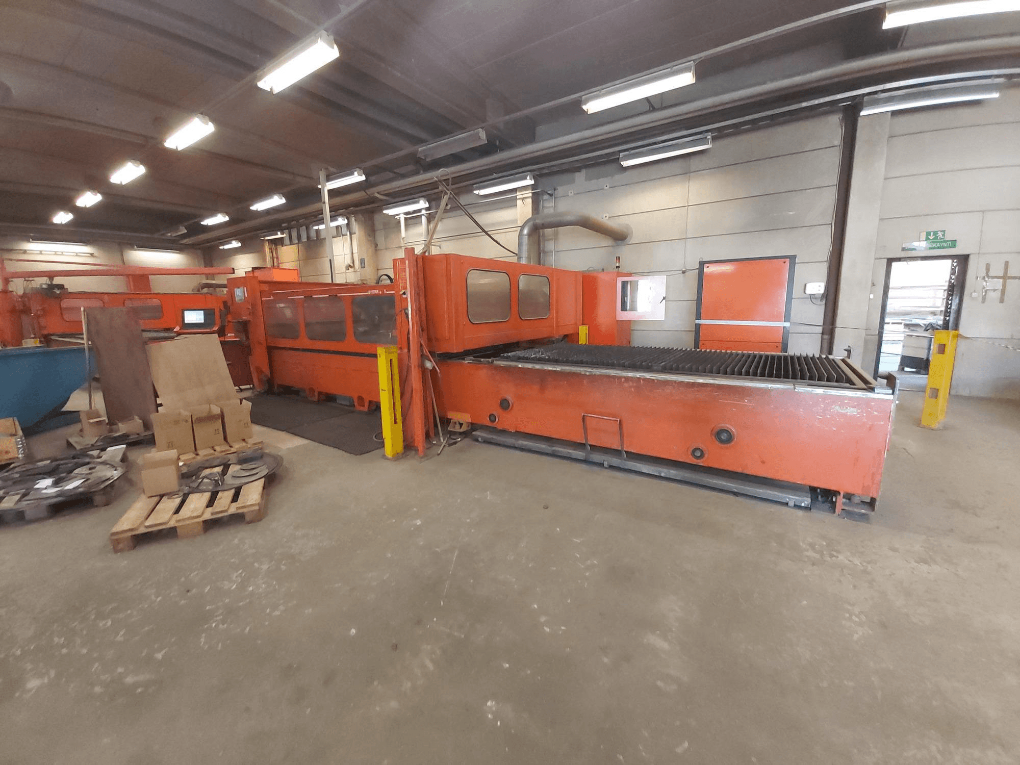 Masina Bystronic BTL 3015 eestvaade