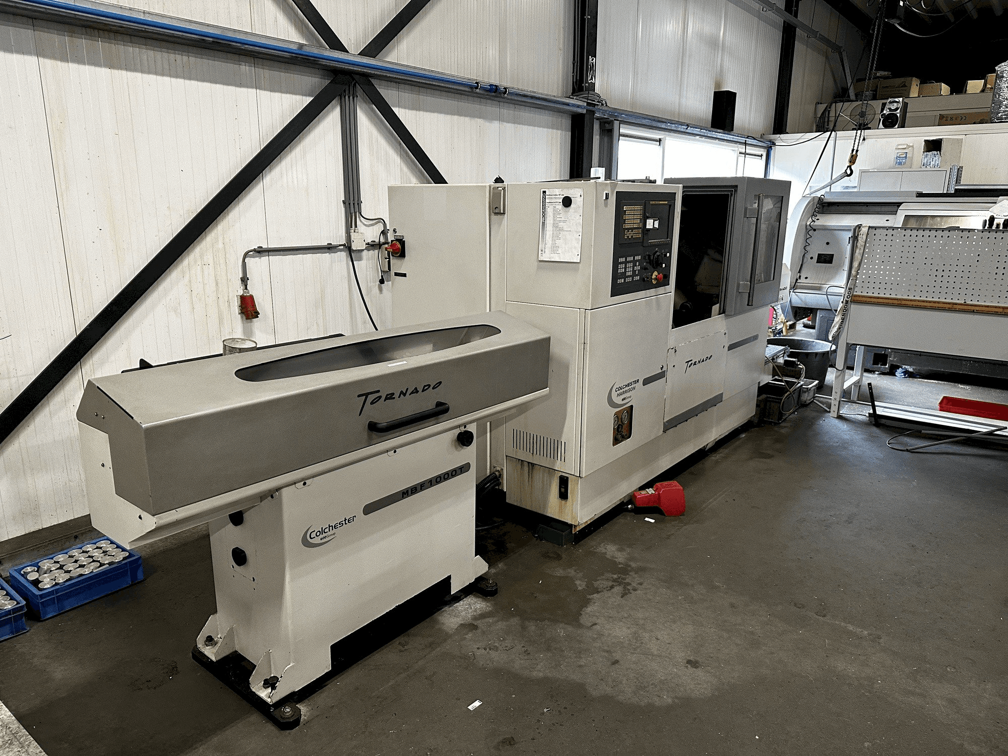 Masina Colchester Tornado T2 eestvaade