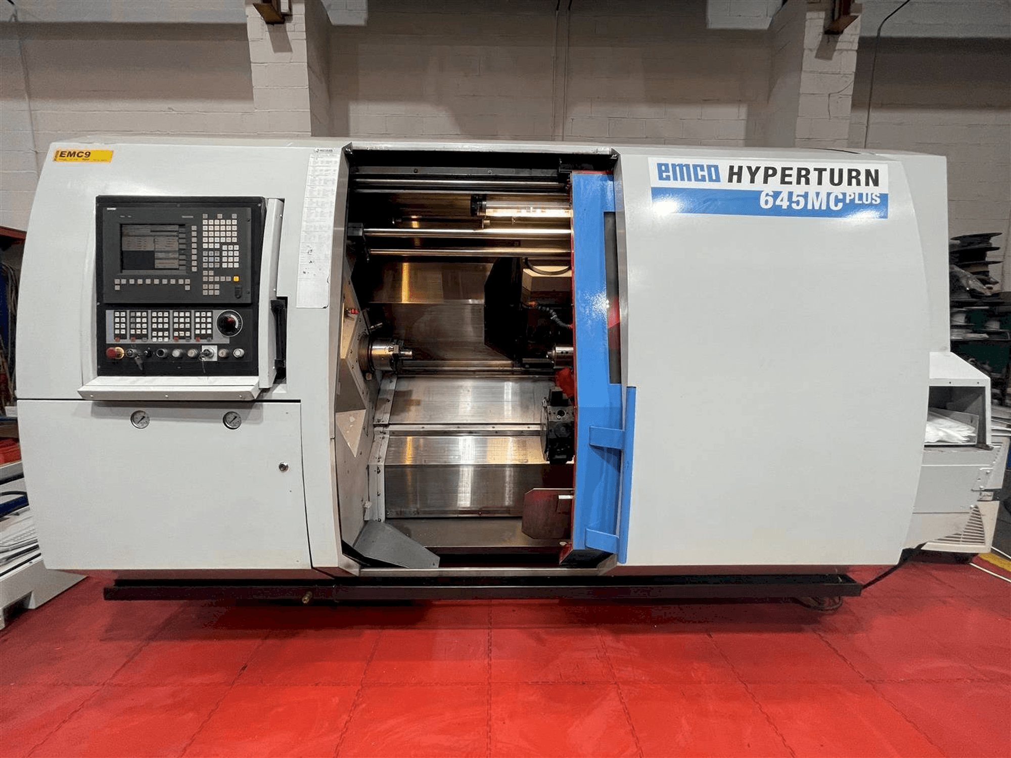 Masina EMCO Hyperturn 645MC Plus eestvaade