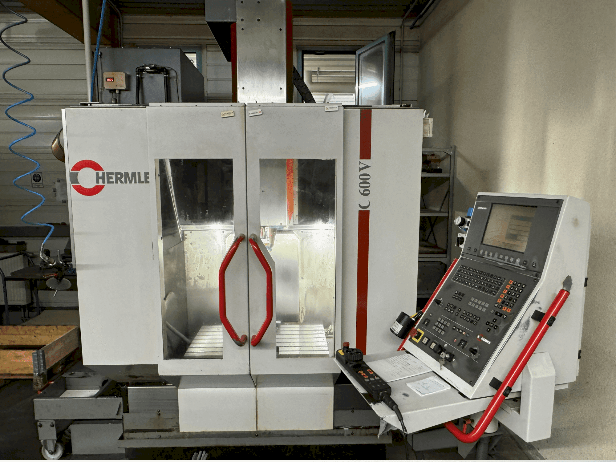 Masina HERMLE C600 eestvaade
