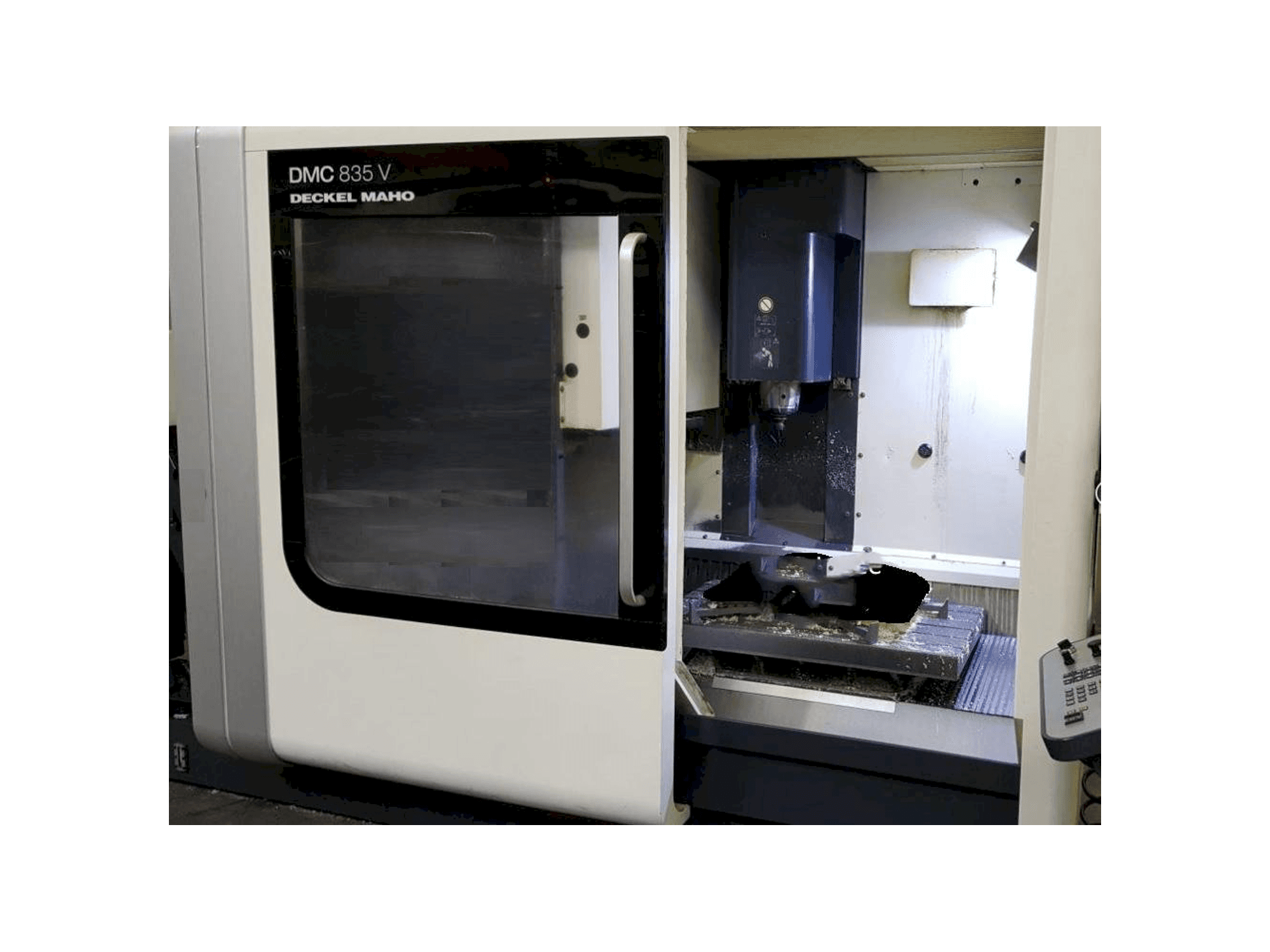 Masina DECKEL MAHO DMC 835 V eestvaade