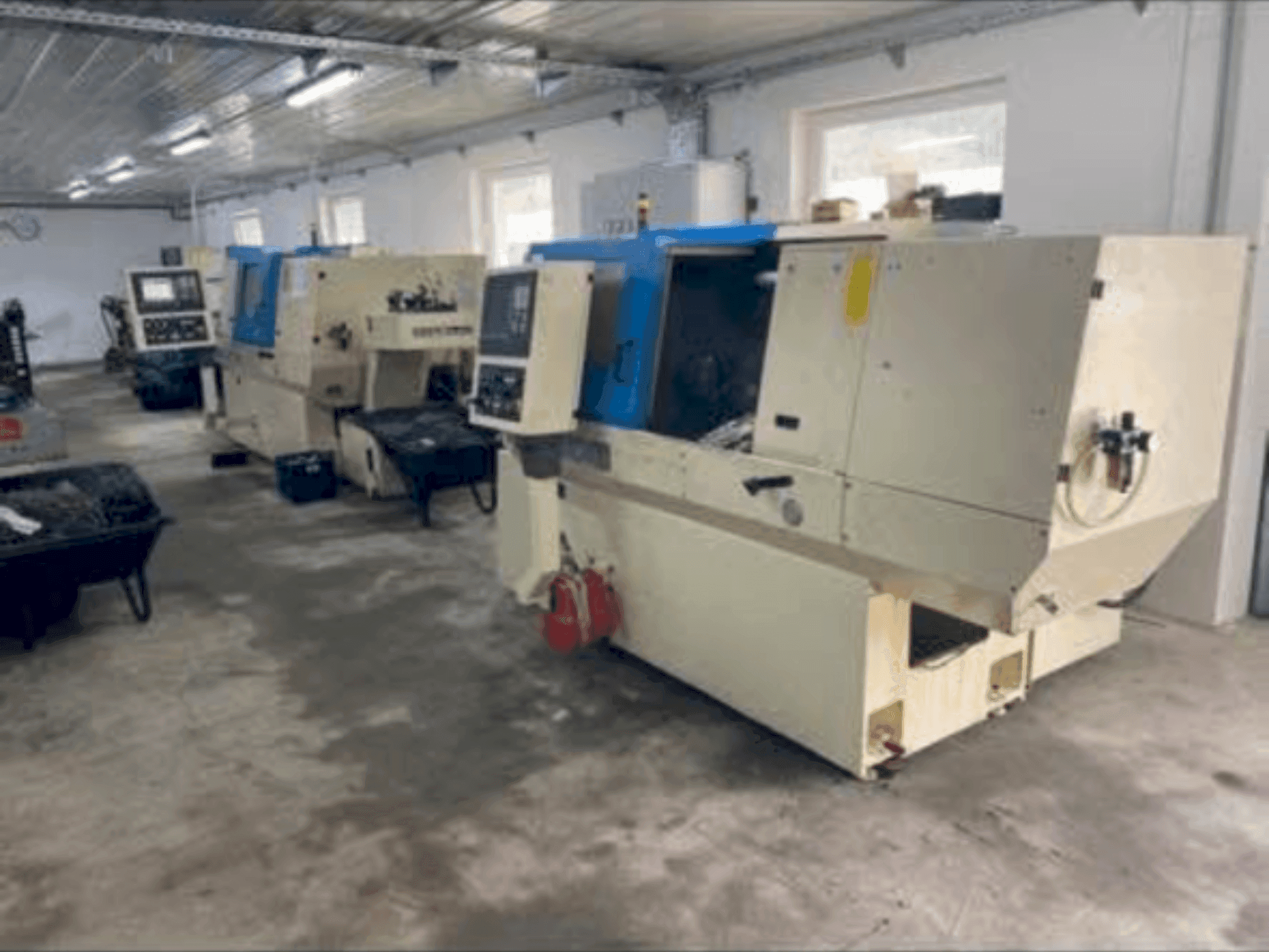 Masina Index MC 400 eestvaade
