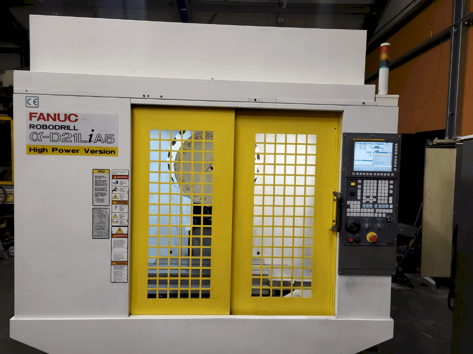 Masina FANUC Robodrill α-D21LiA5 eestvaade