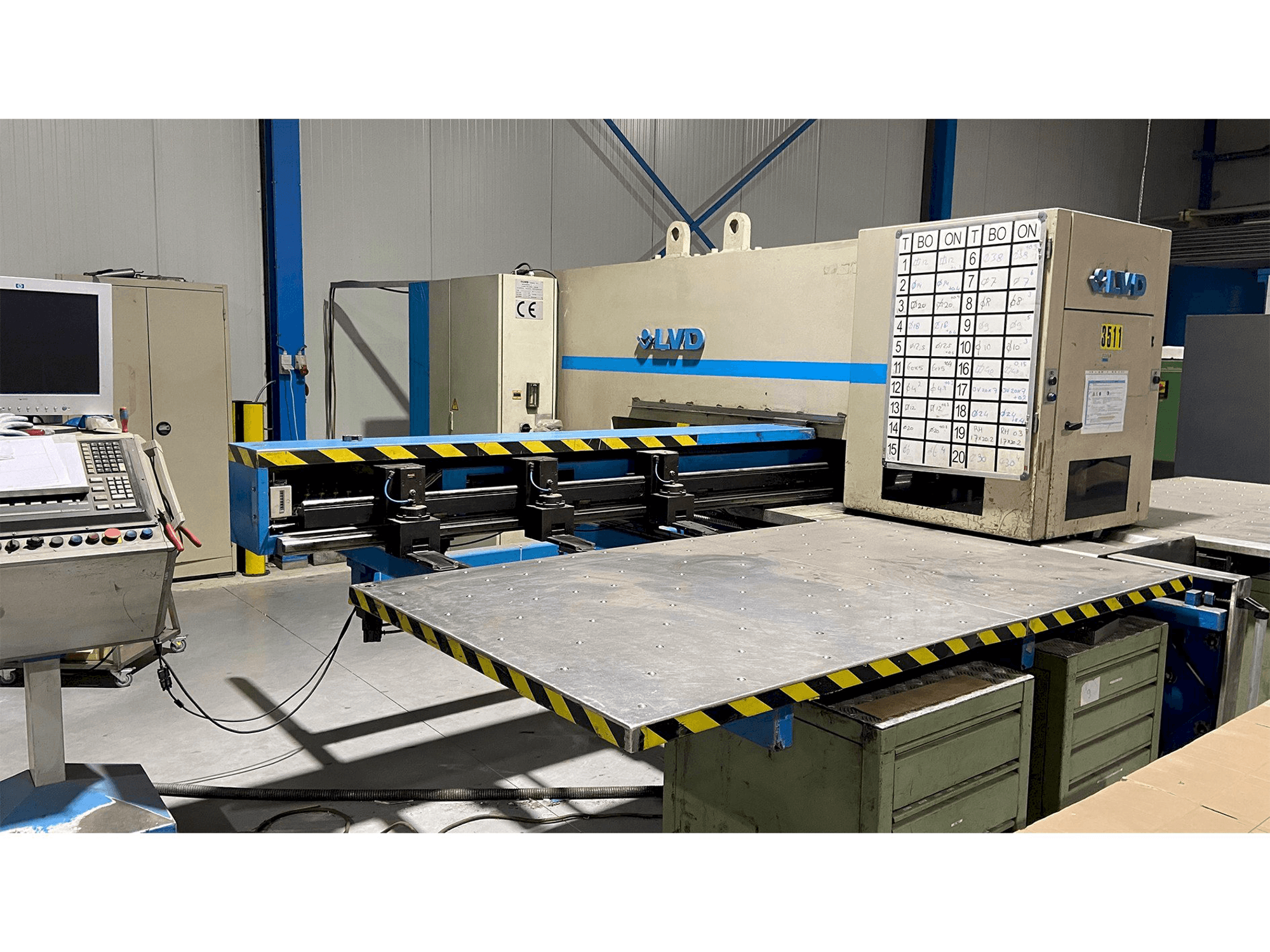 Masina LVD Delta 1250-LB-TN eestvaade