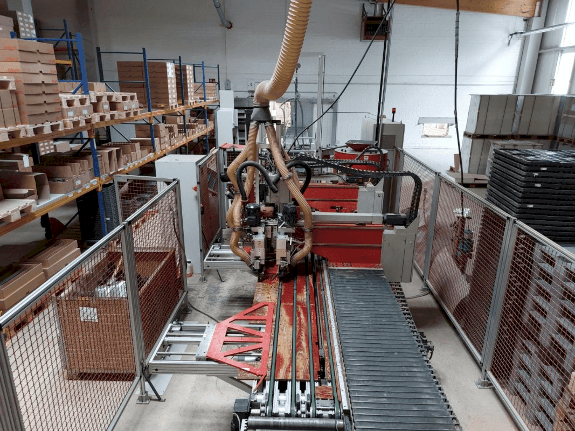 Masina Priess & Horstmann BMA-DLS-CNC eestvaade