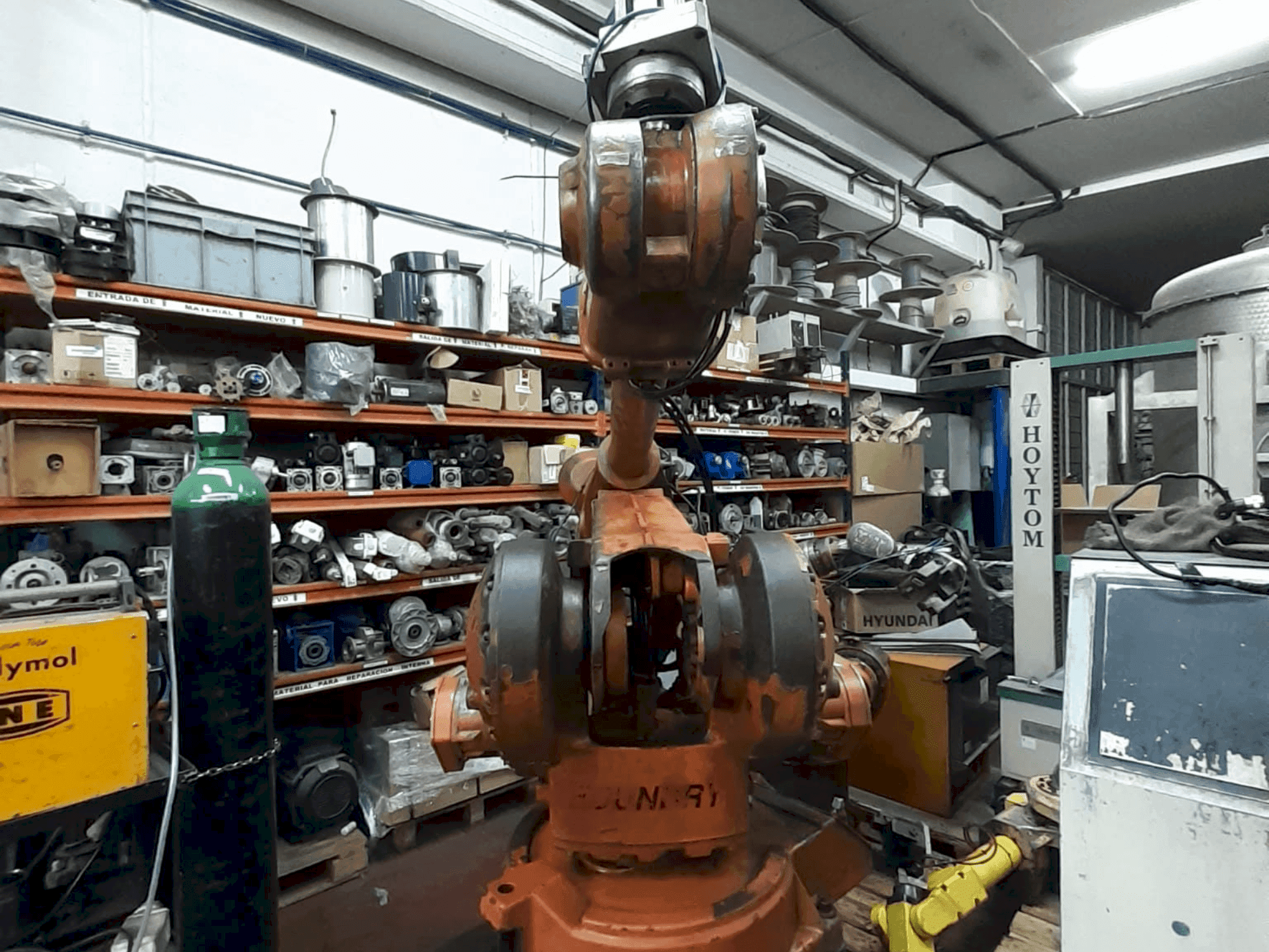 Masina ABB IRB 4400 (2018) eestvaade