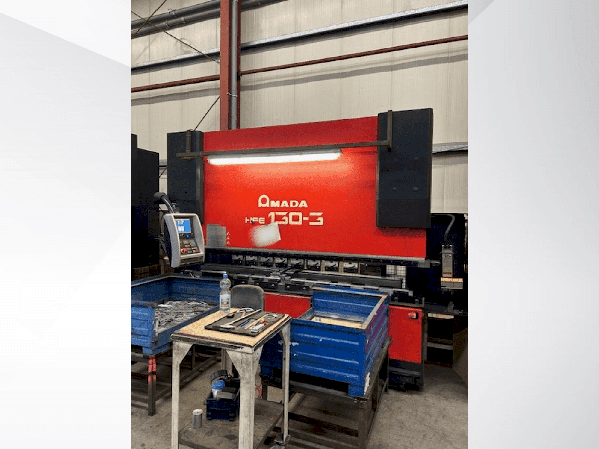 Masina AMADA HFE 130-3 eestvaade