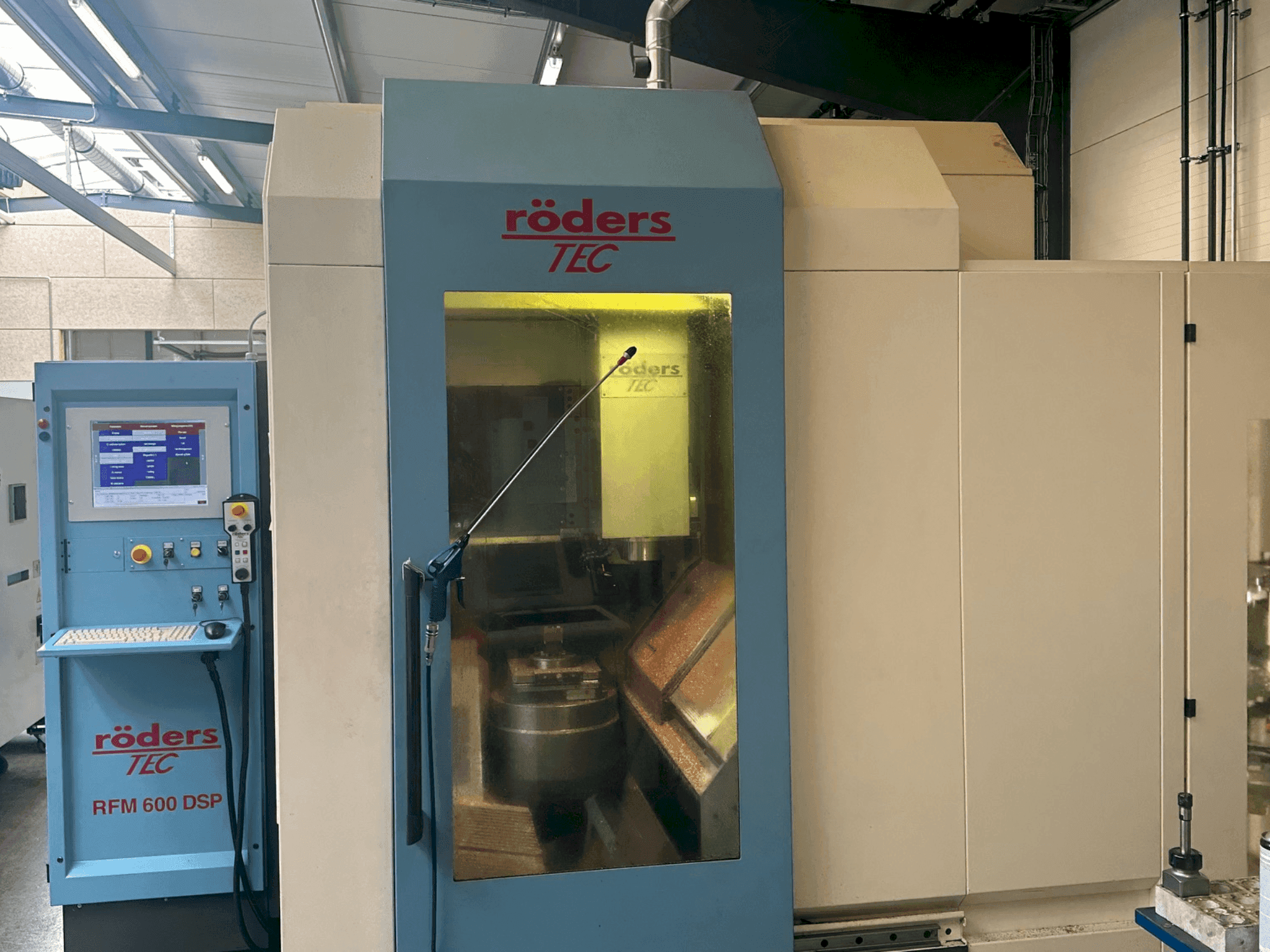 Masina Roders RFM 600 DSP eestvaade