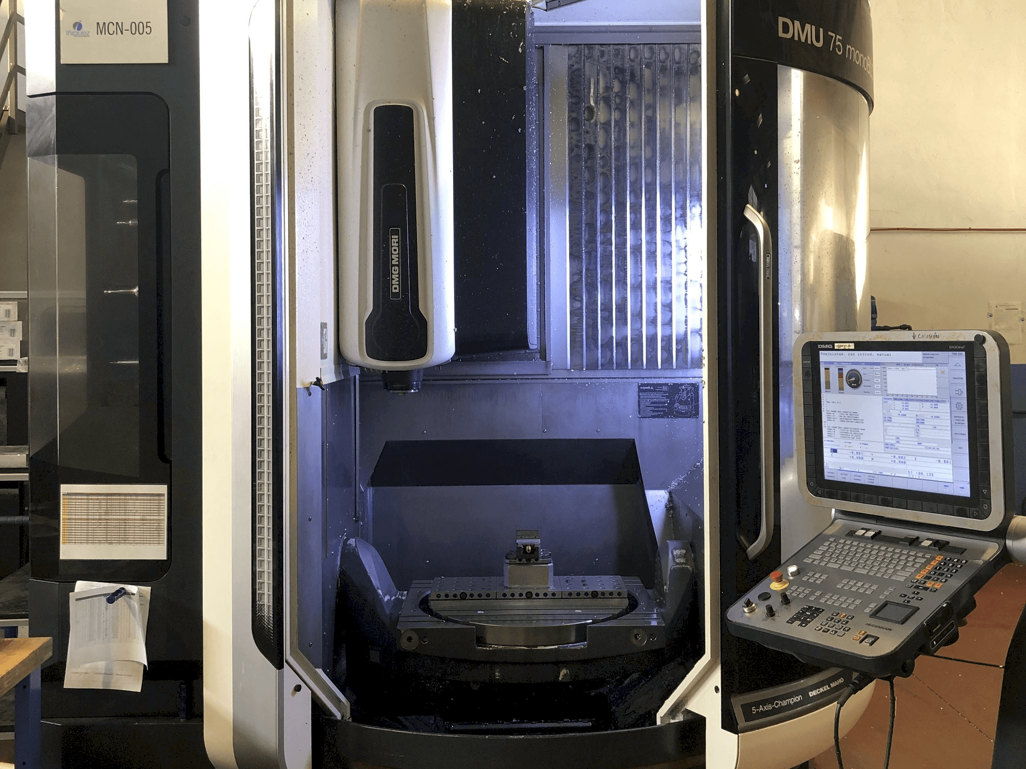 Masina DMG MORI DMU 75 Monoblock eestvaade