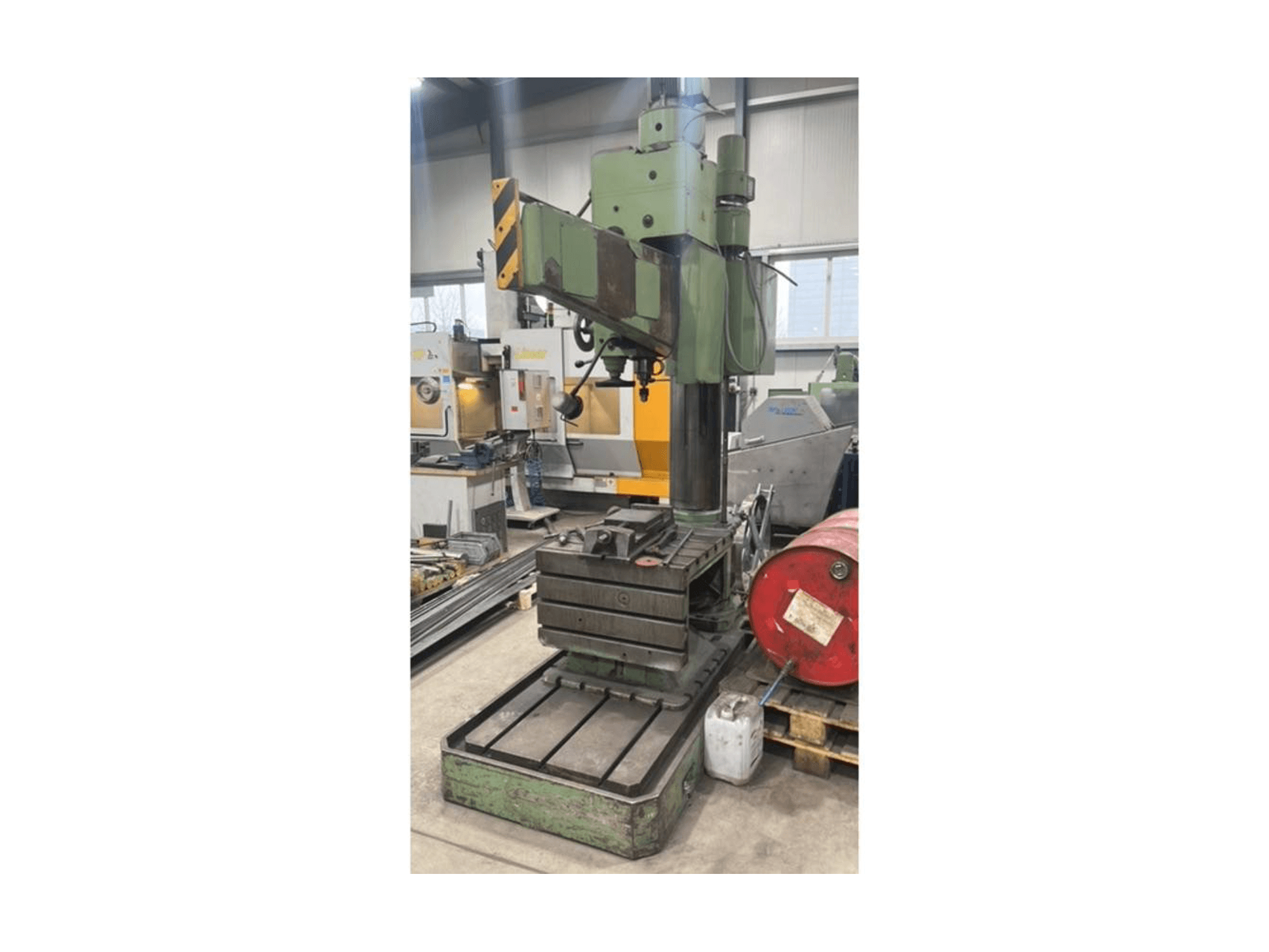 Masina STAUDER 710 × 710 mm eestvaade