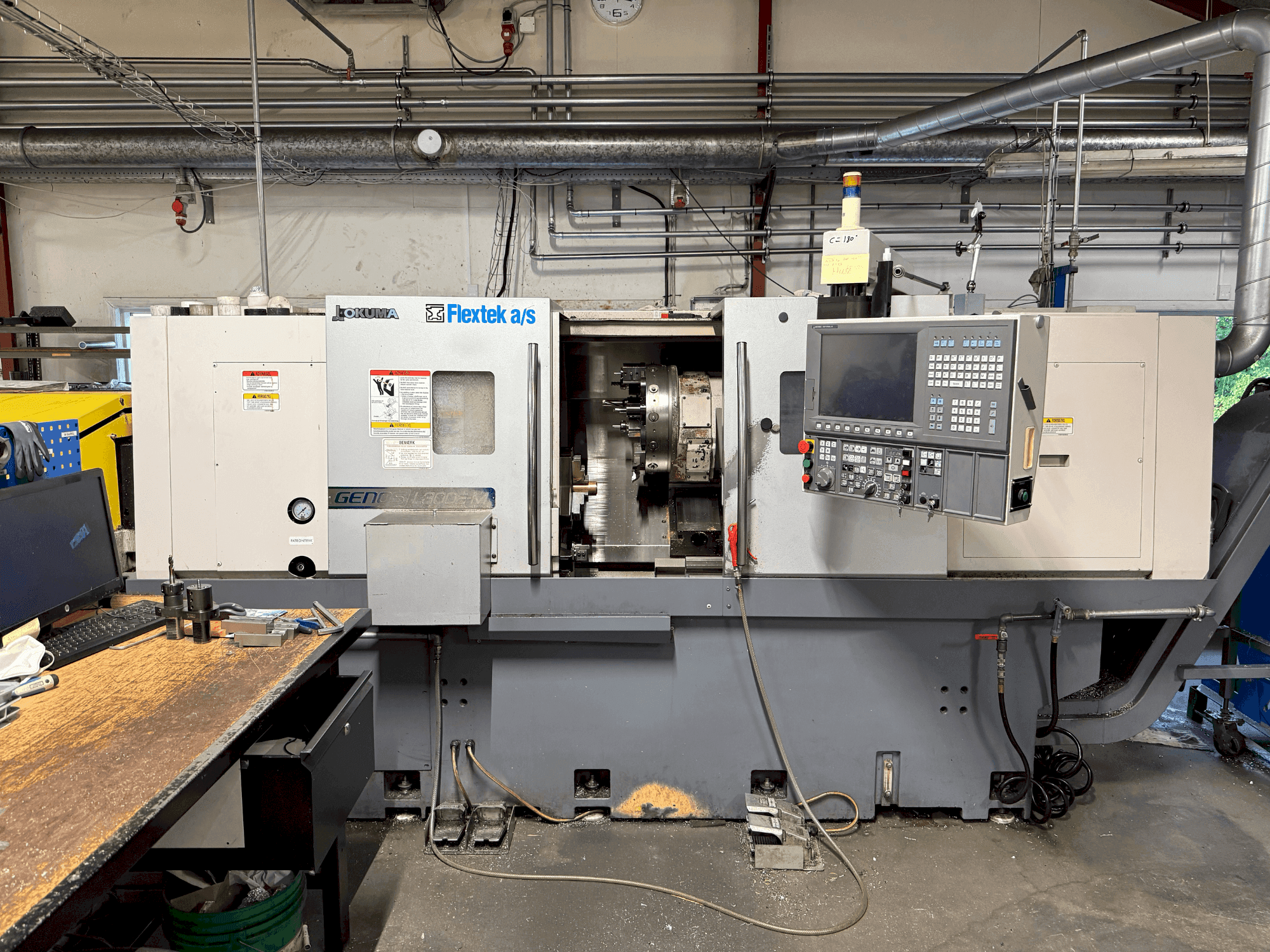 Masina Okuma Genos L300E-M with FMB Turbo 8-80 eestvaade
