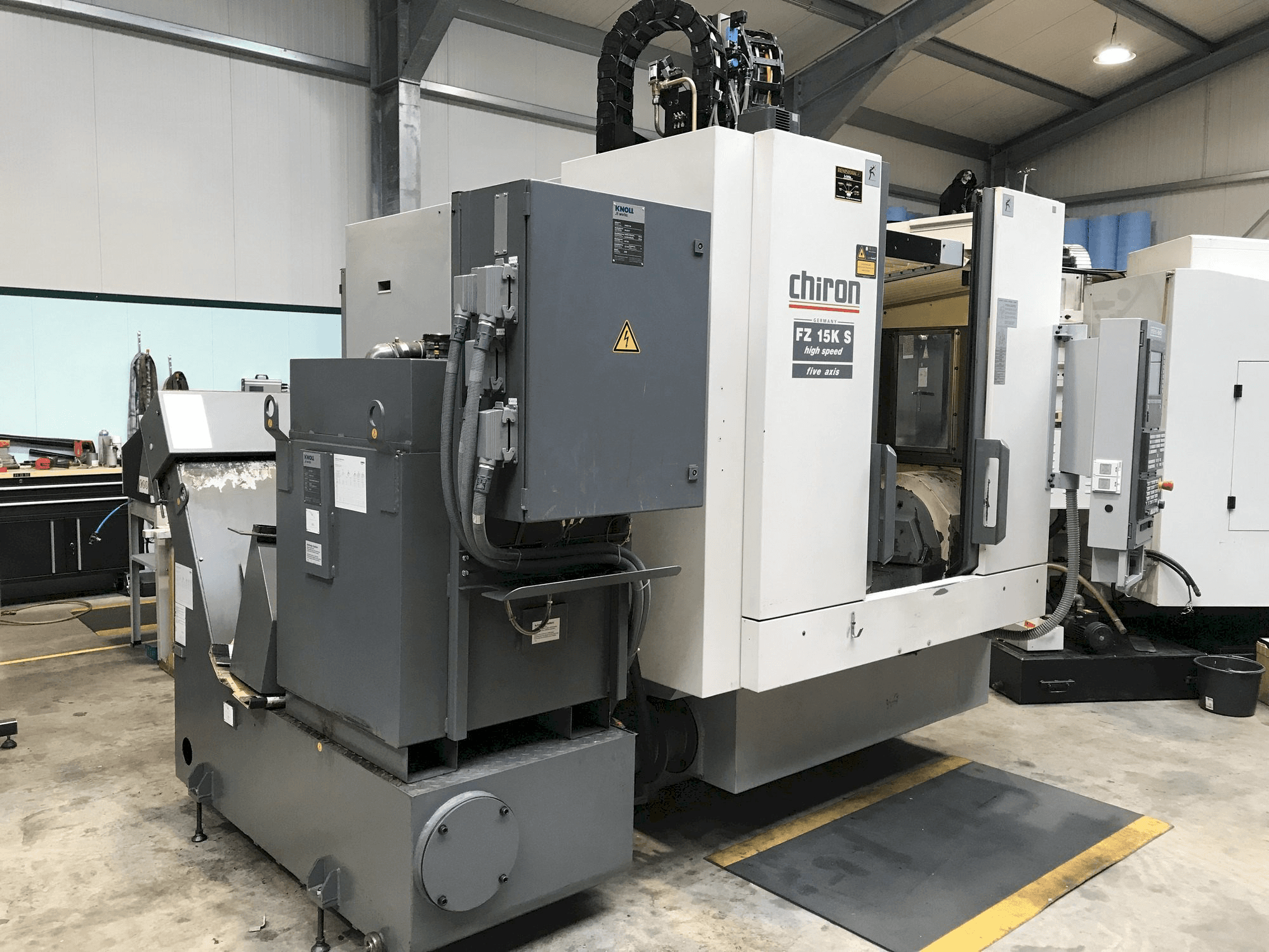 Masina CHIRON FZ15 KS eestvaade