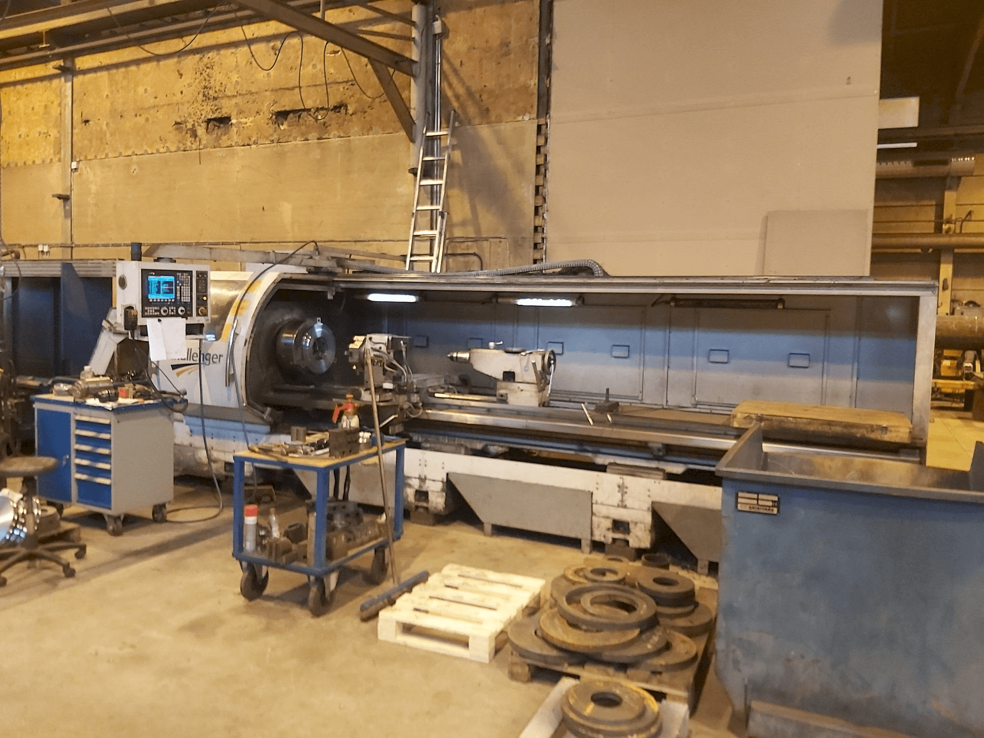 Masina MICROCUT Challenger BNC 26160 XXL eestvaade
