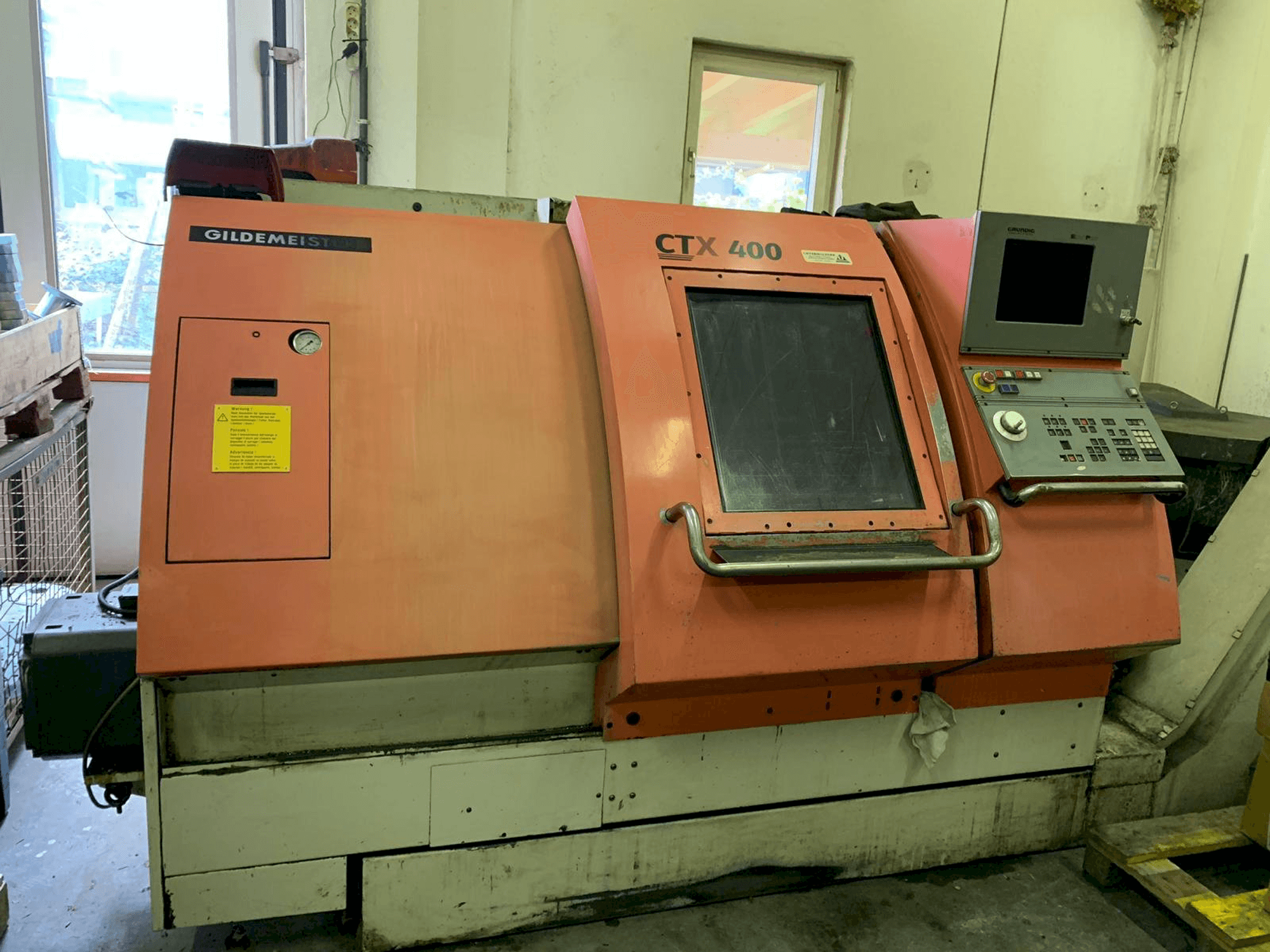 Masina Gildemeister CTX 400 eestvaade