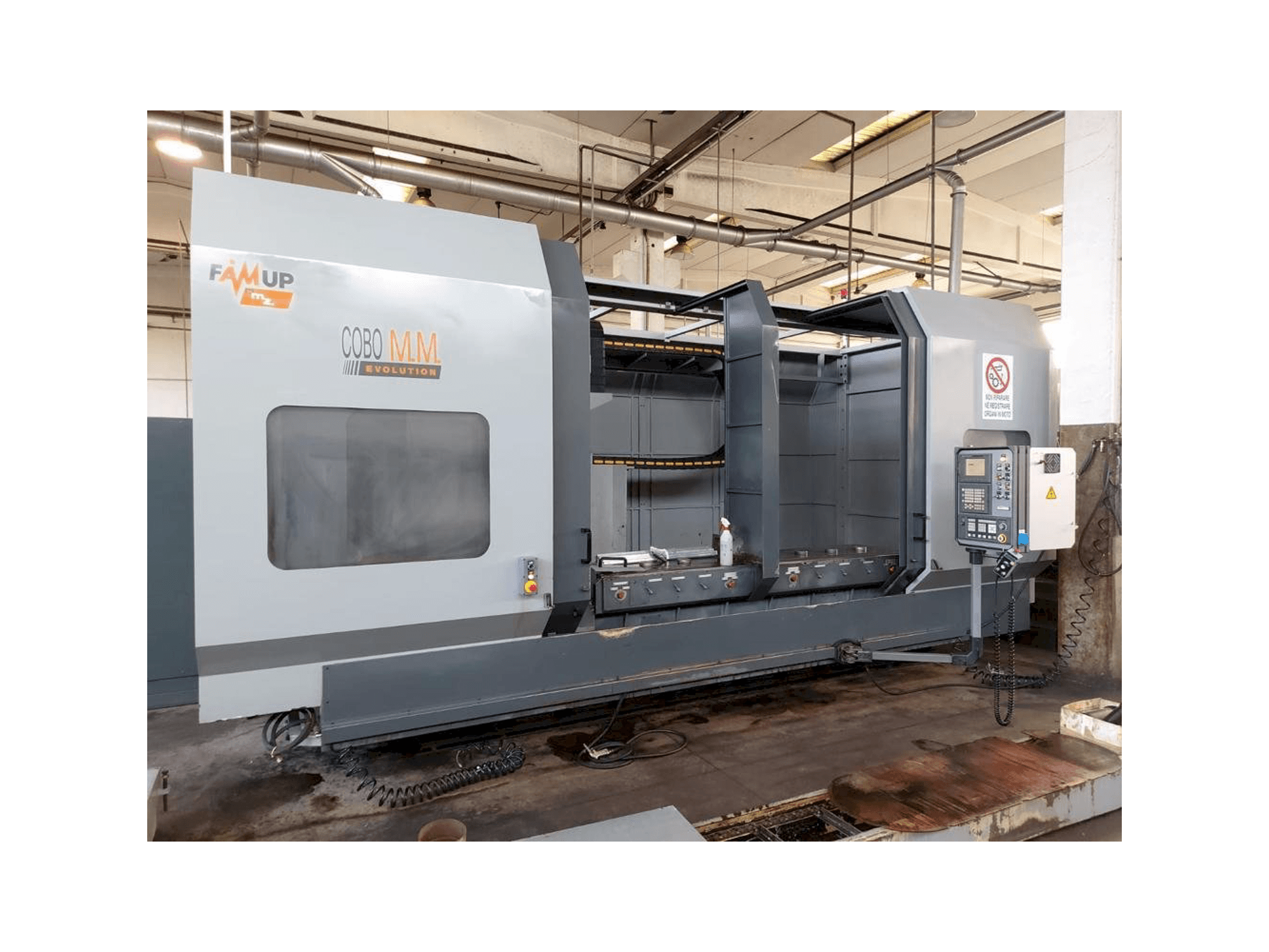 Masina FAMUP COBO 3000 eestvaade