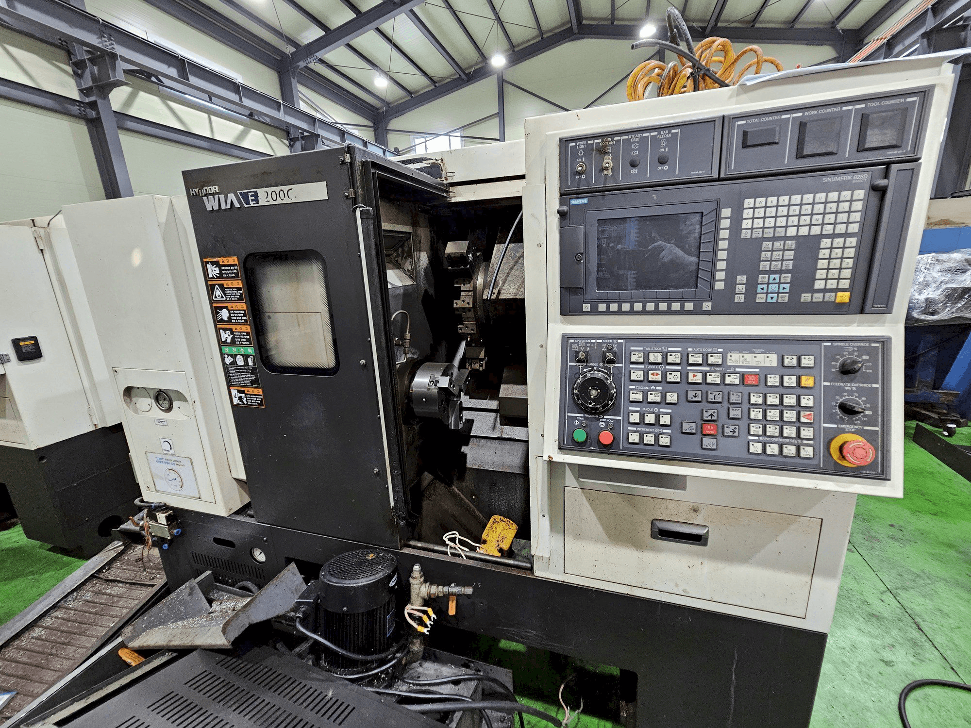 Masina Hyundai Wia E200C eestvaade