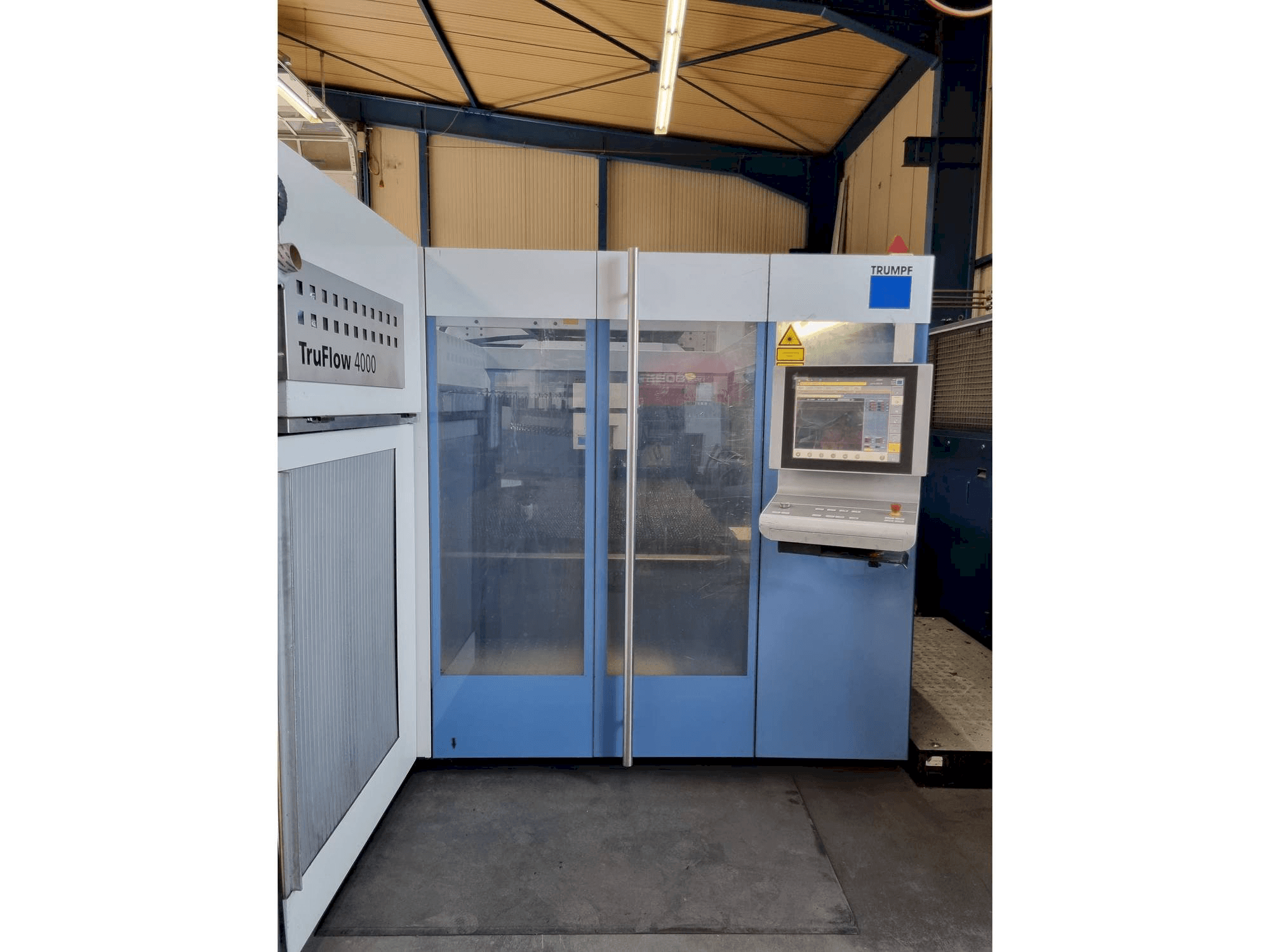 Masina Trumpf TruLaser 3030 eestvaade