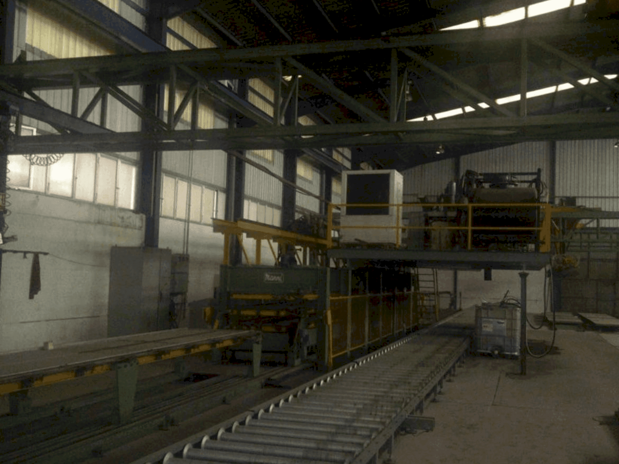 Masina MANNI Sandwich Panel Production Line eestvaade