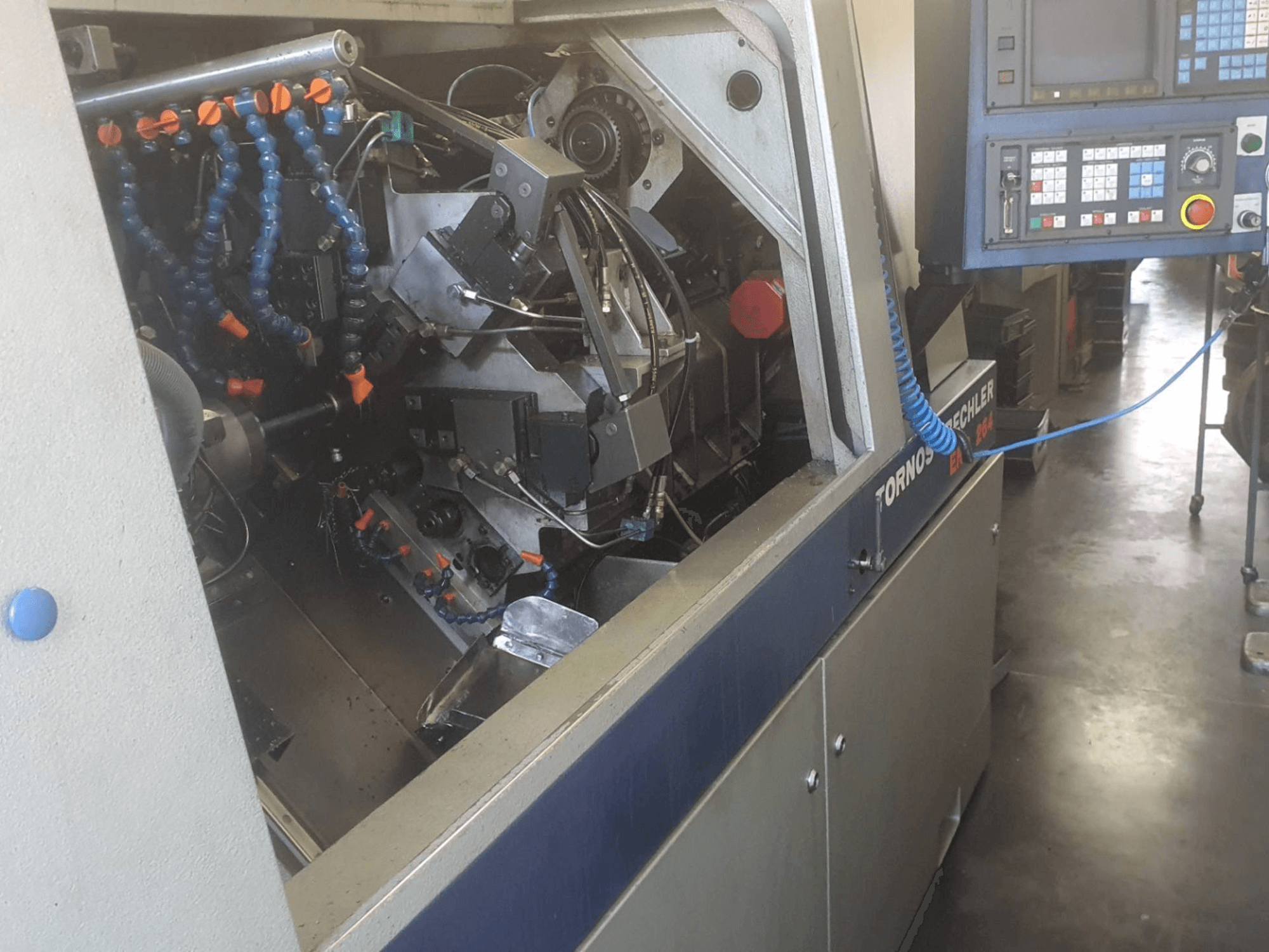 Masina Tornos-Bechler ENC 264 eestvaade