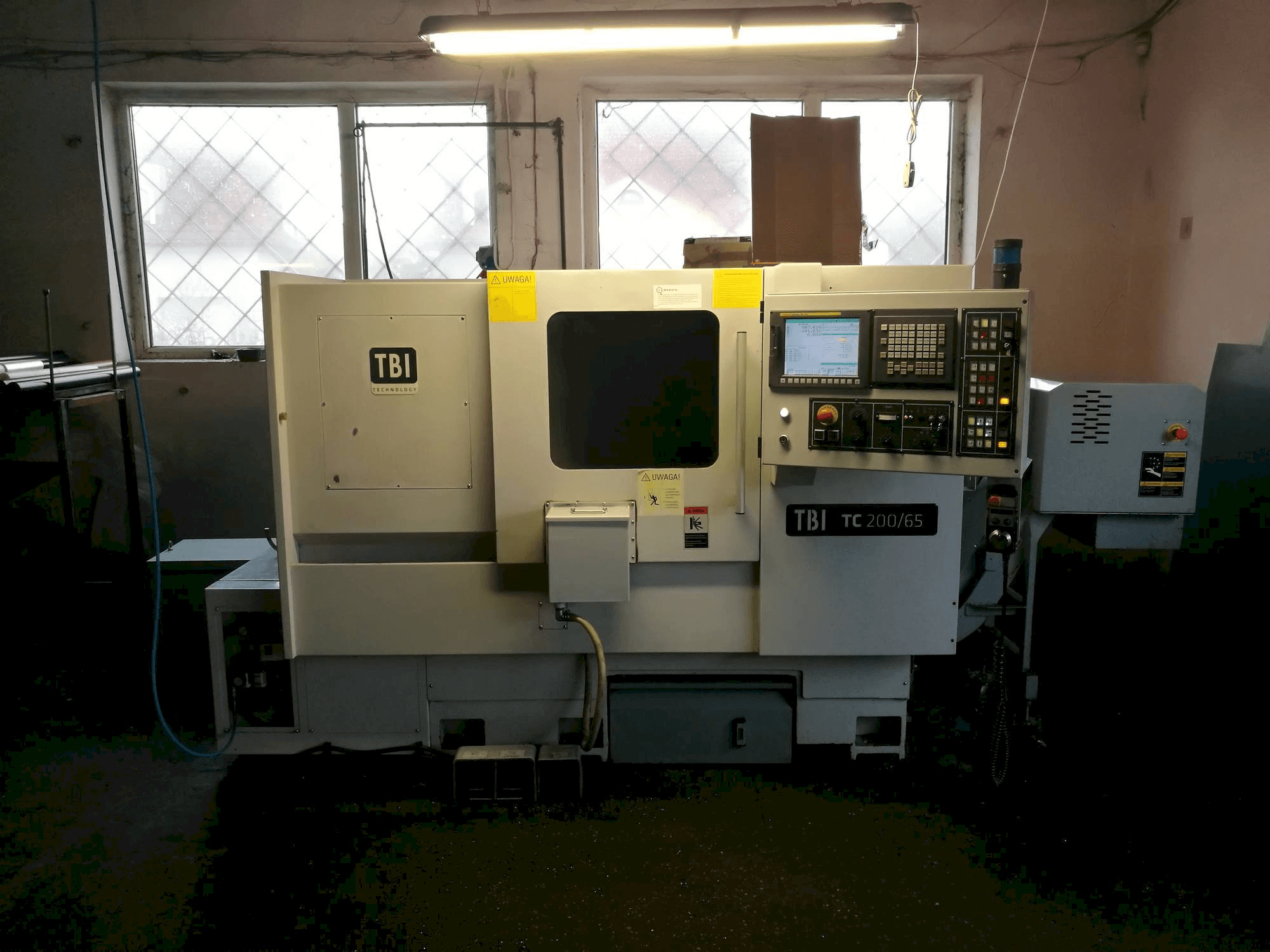 Masina TBI TC 200-65MC eestvaade