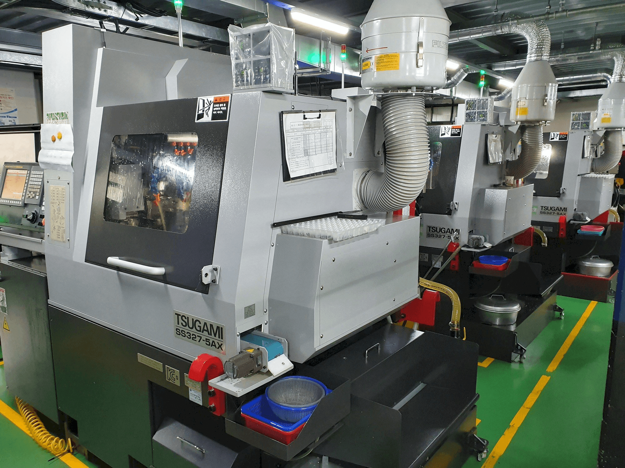 Masina TSUGAMI SS327-5AX eestvaade