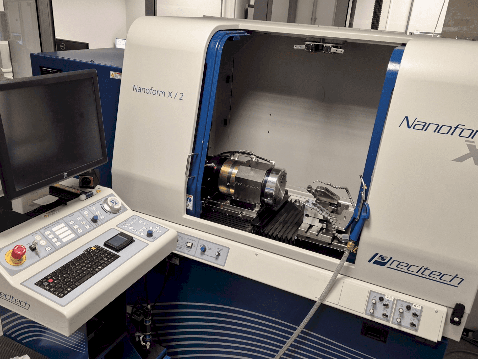 Masina PRECITECH Nanoform X eestvaade